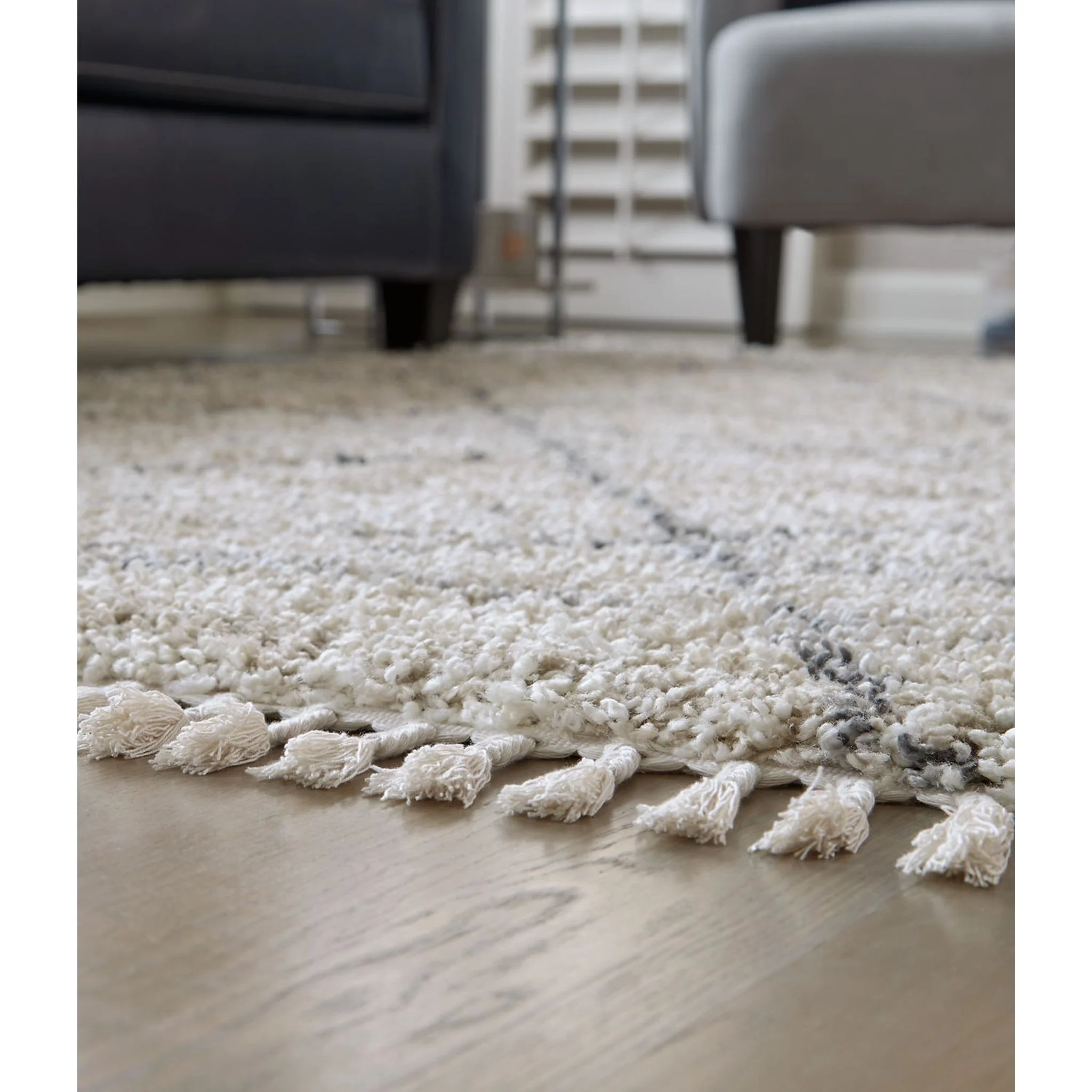 Abdalah Area Rug - 5'x7' - Image 7