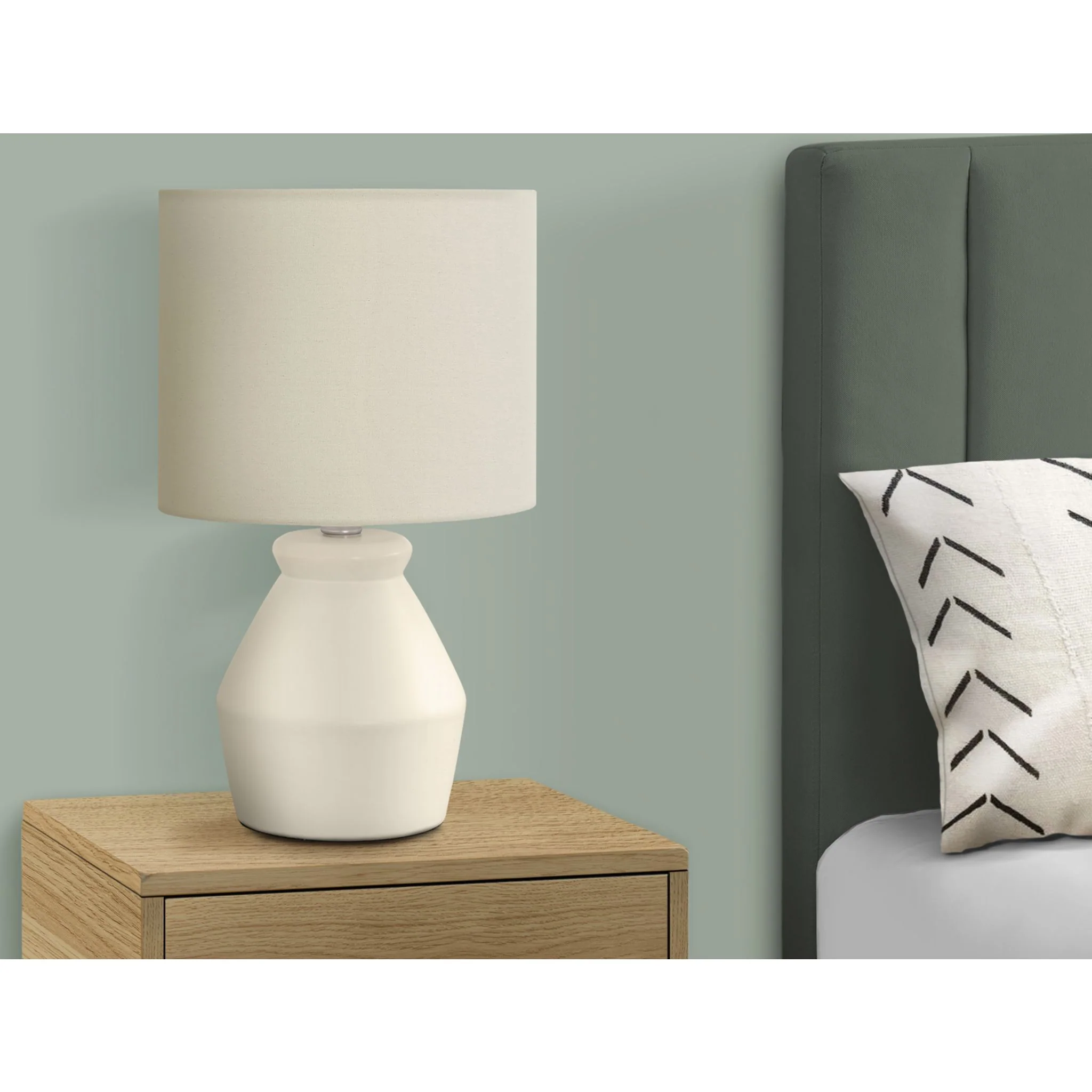Ace Table Lamp 16.50" - Image 2