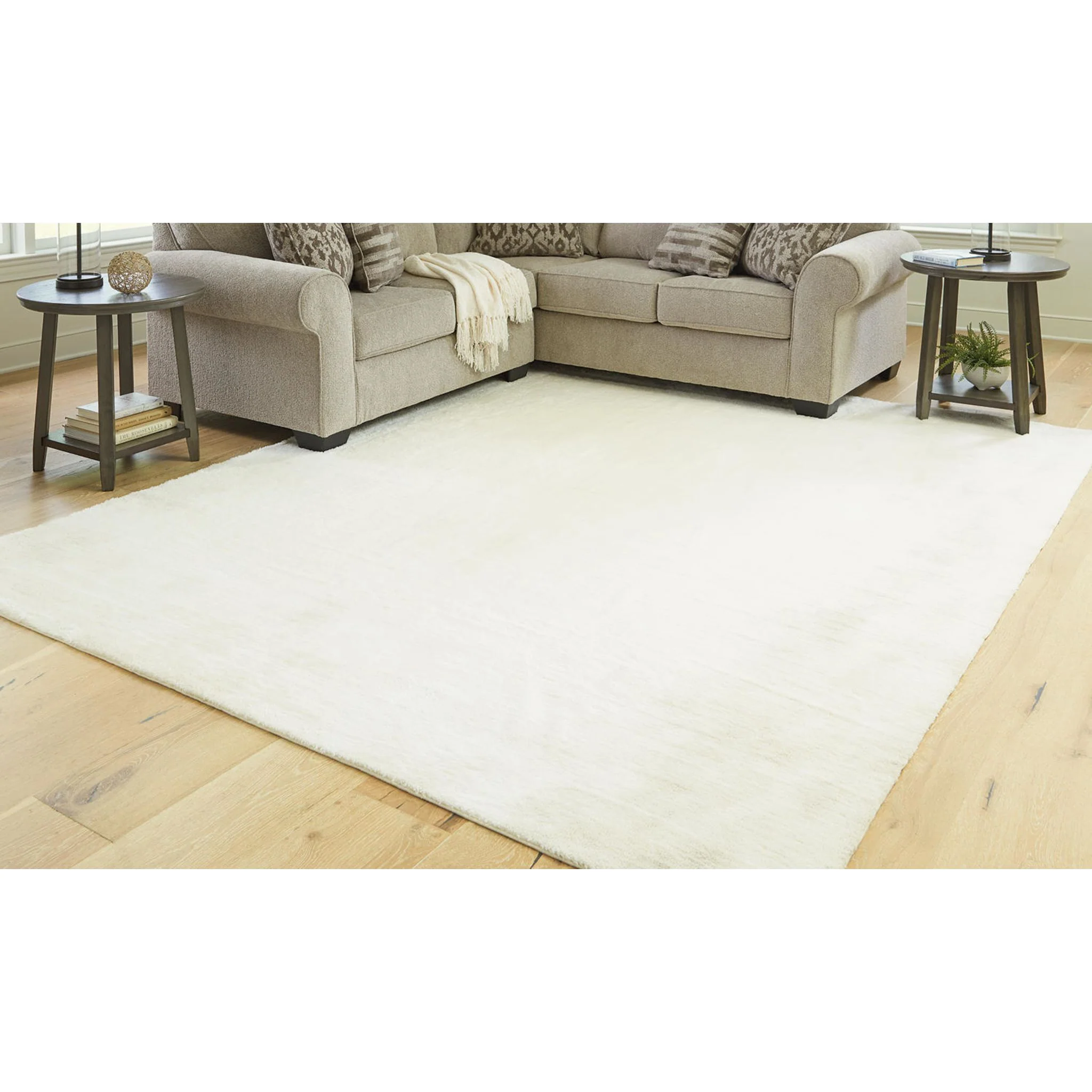 Anaben Area Rug - 8'x10' - Image 2