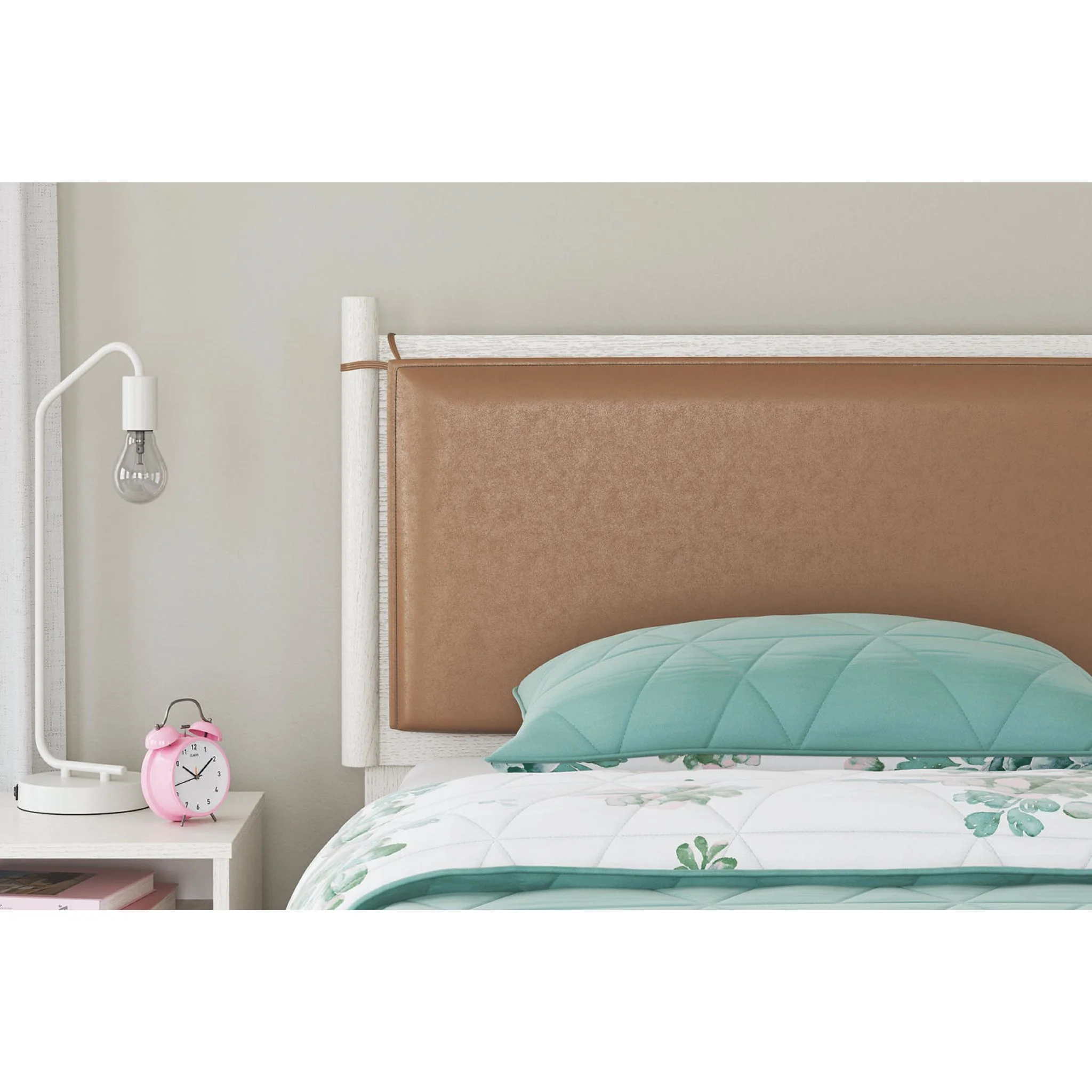Aprilyn Twin Panel Bed - White - Image 7