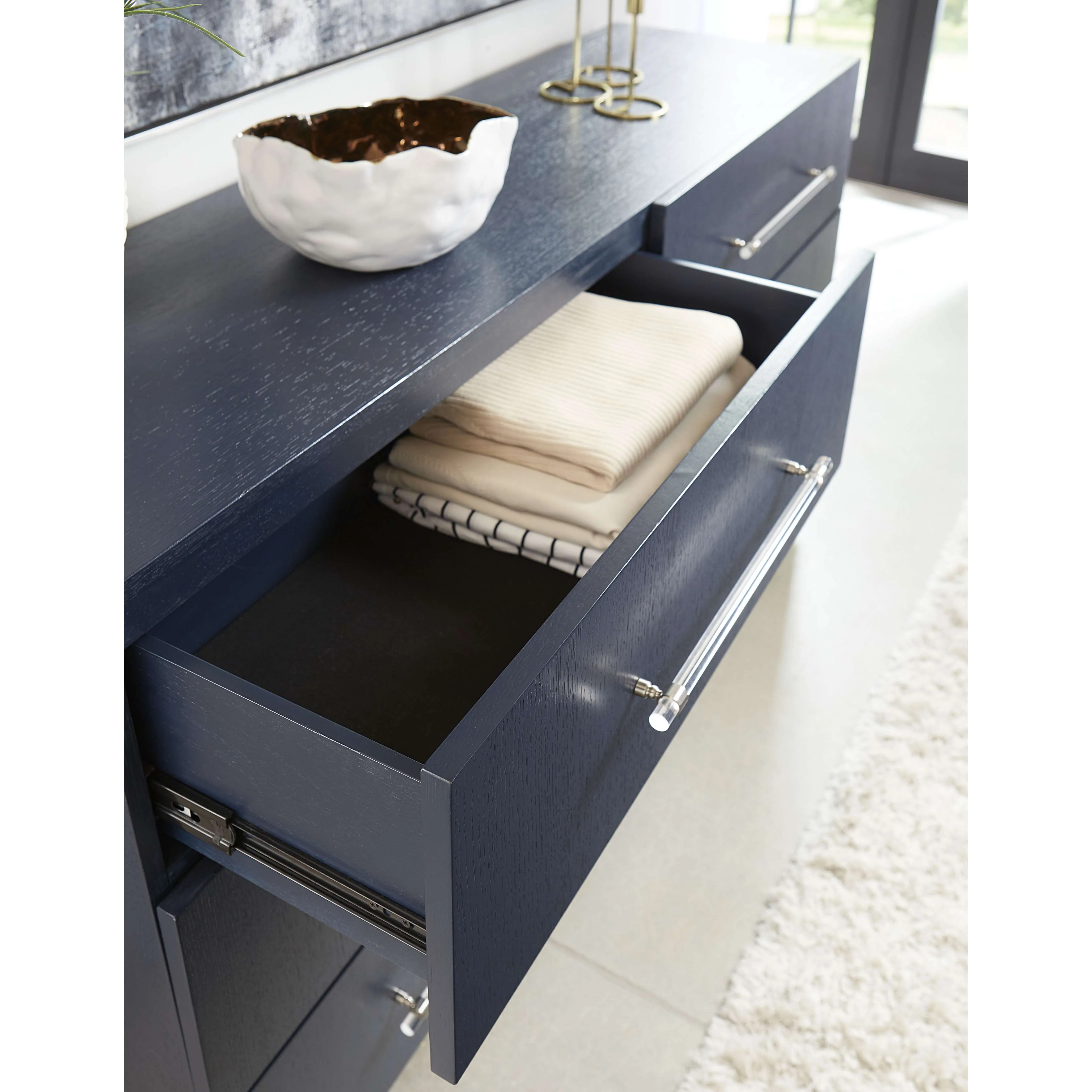 Argento Dresser and Mirror - Image 11