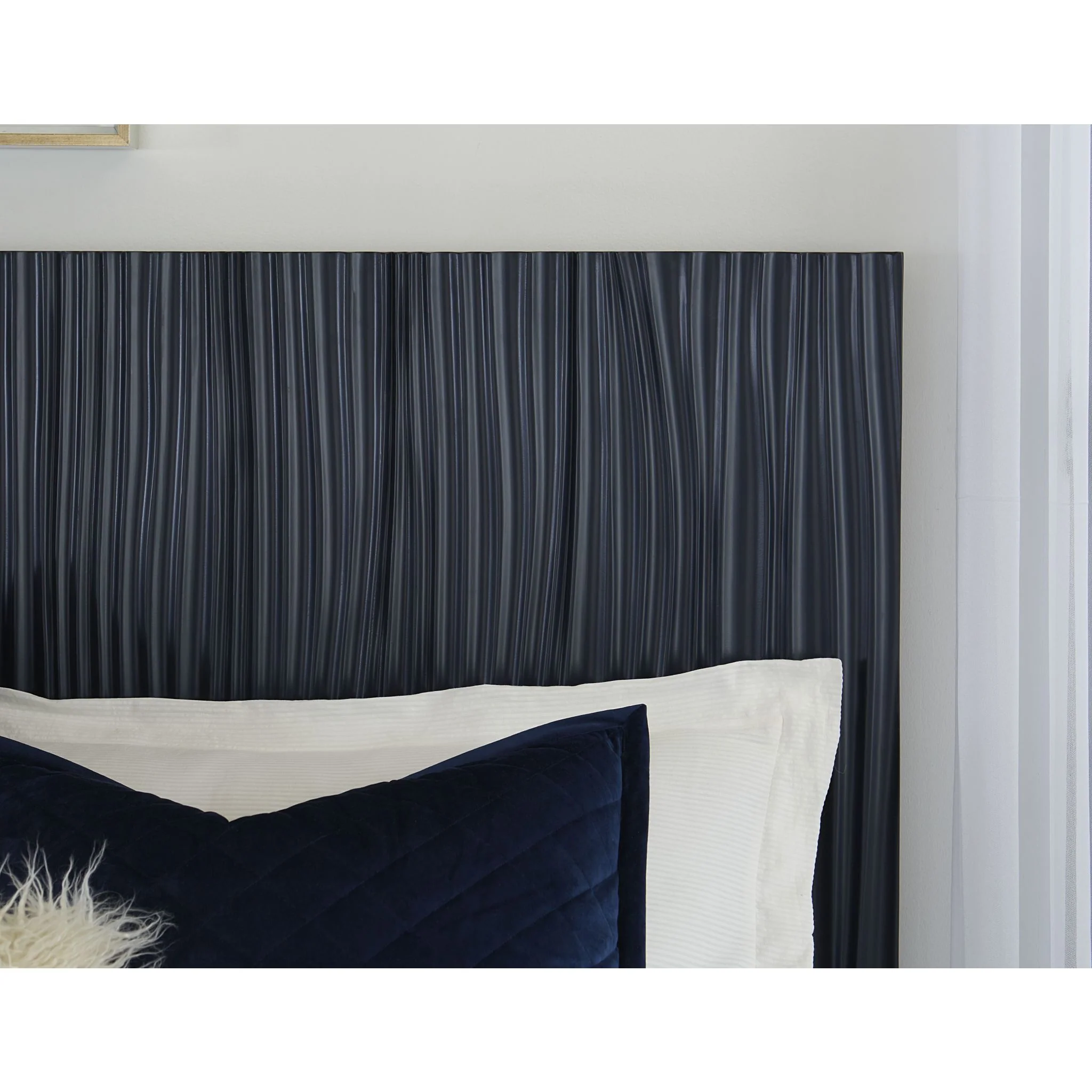 Argento Platform Bed - Image 20