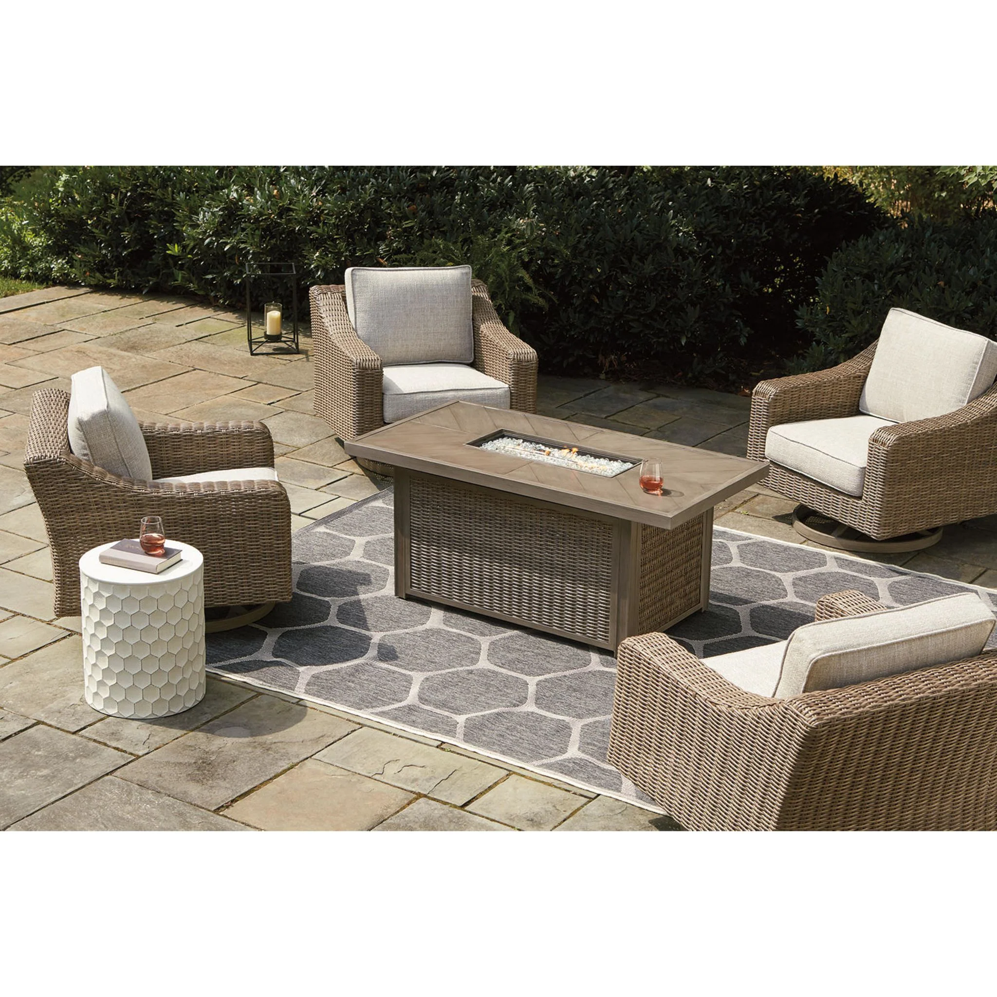Beachcroft 5 Piece Outdoor Seating - Beige - Image 4