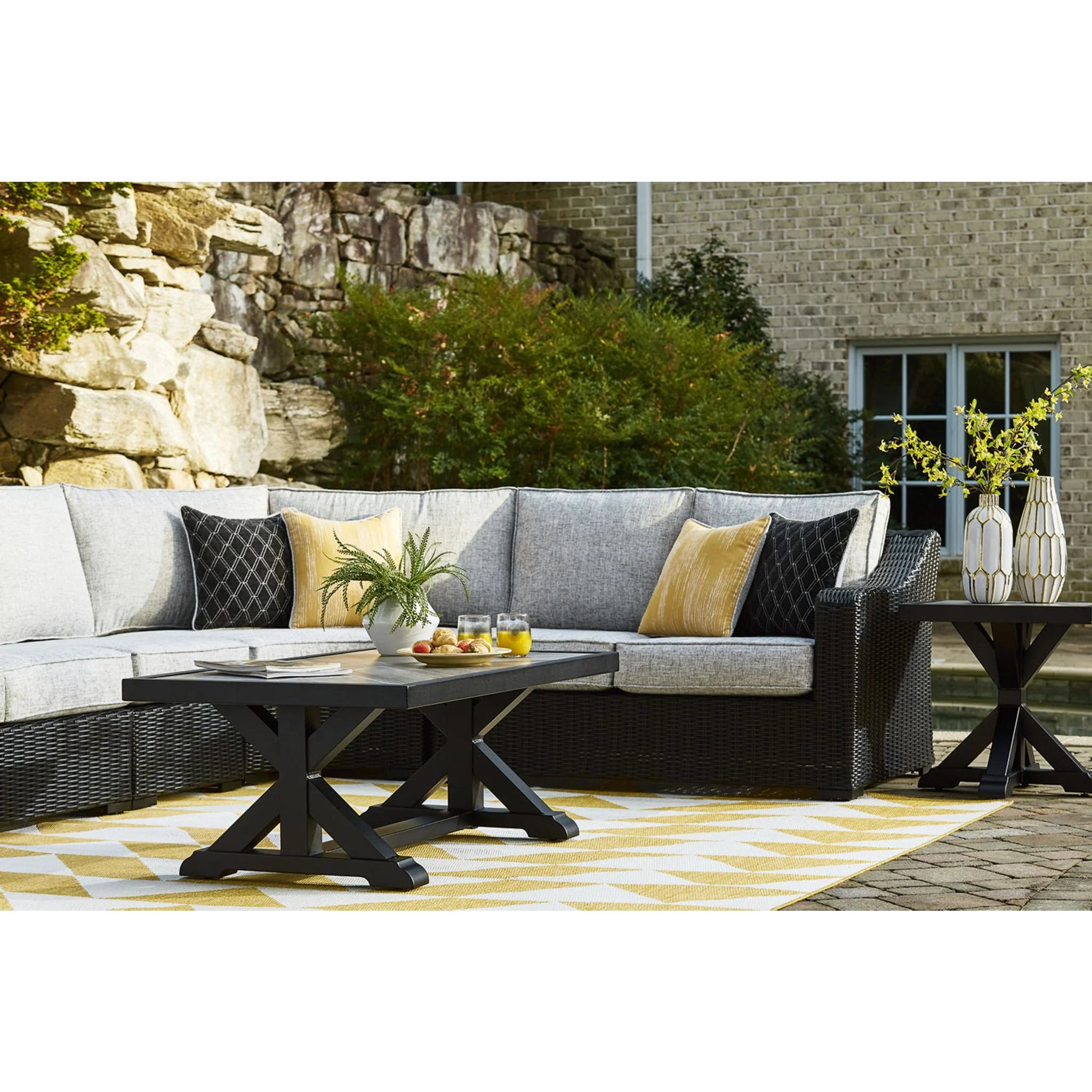 Beachcroft Outdoor Coffee Table - Black/Light Gray - Image 11