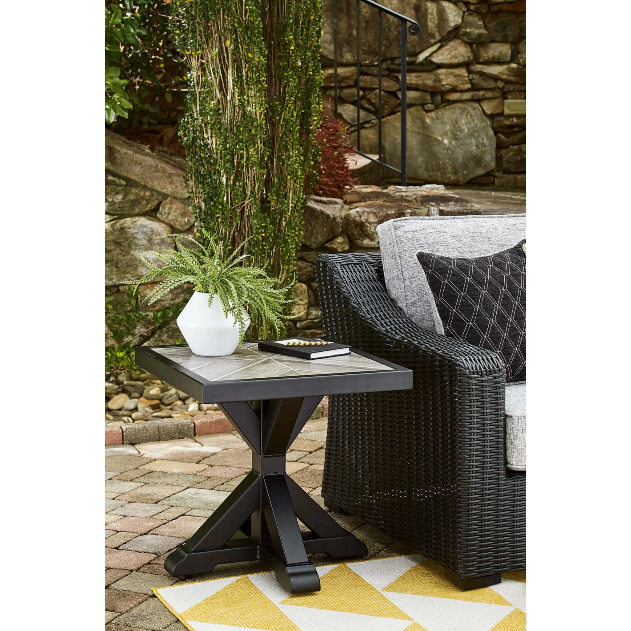 Beachcroft Outdoor End Table - Black/Light Gray - Image 2