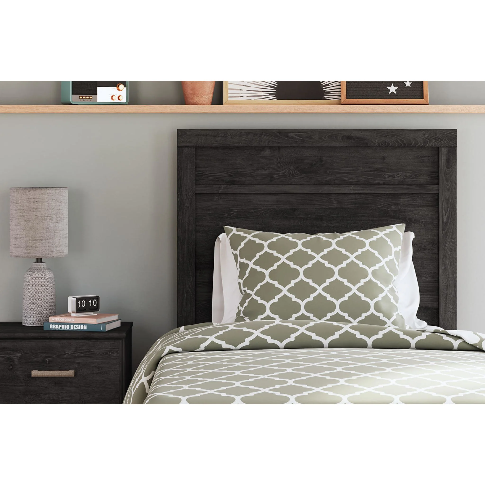 Belachime Panel Bed - Image 2