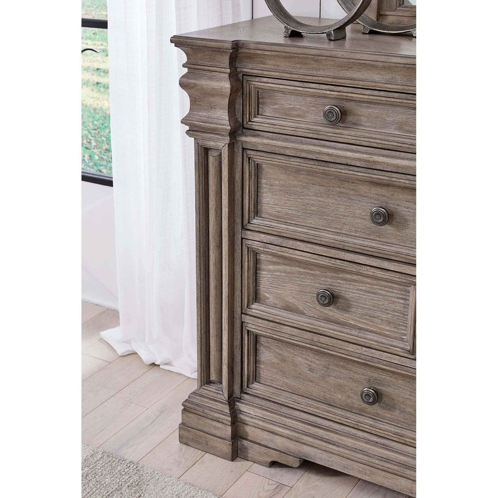 Blairhurst Dresser and Mirror - Light Grayish Brown - Image 16