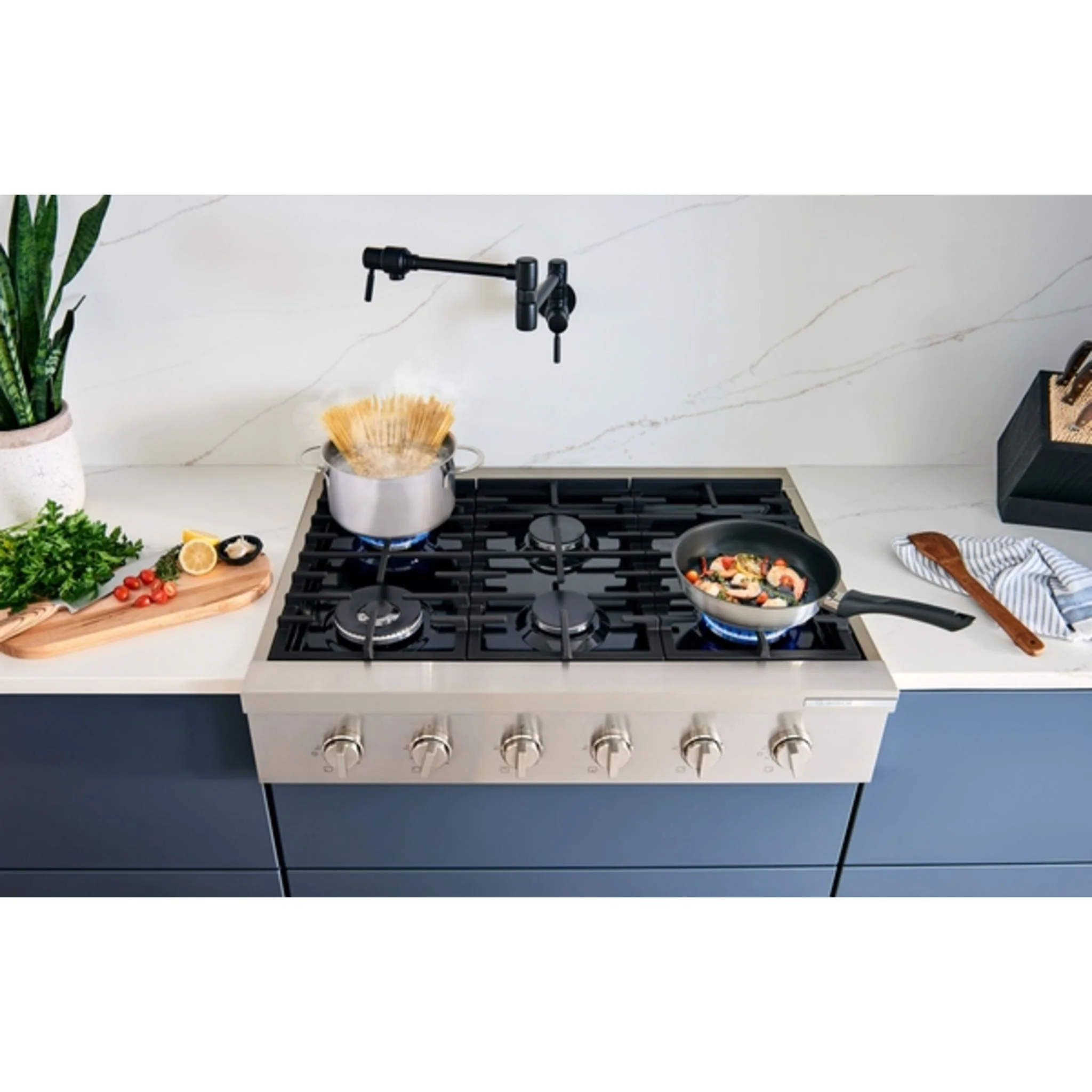 Bosch 800 Series, Professional Rangetop, 36'' - Stainless Steel (RGM8658UC) - Image 15