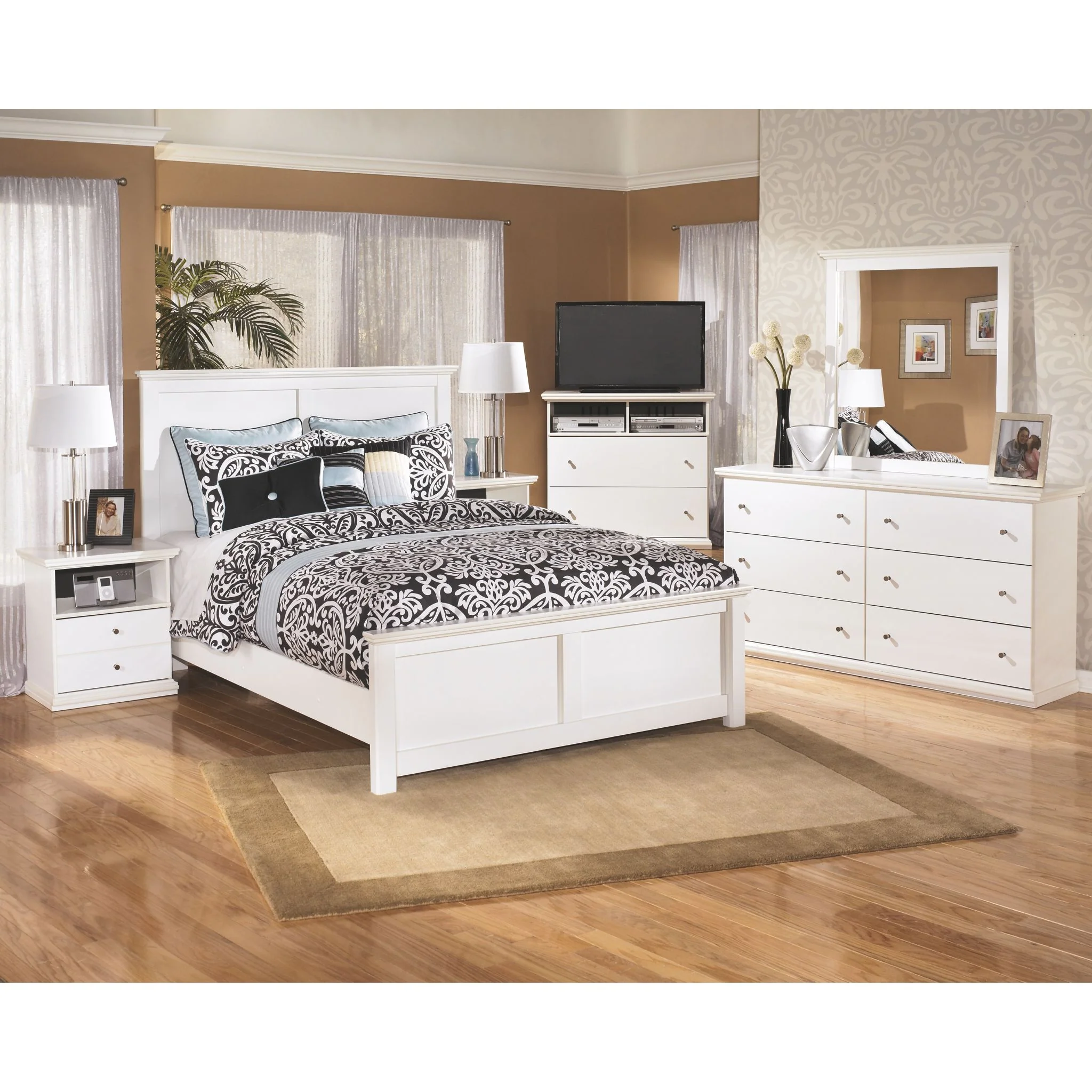 Bostwick Shoals Dresser and Mirror - White - Image 6