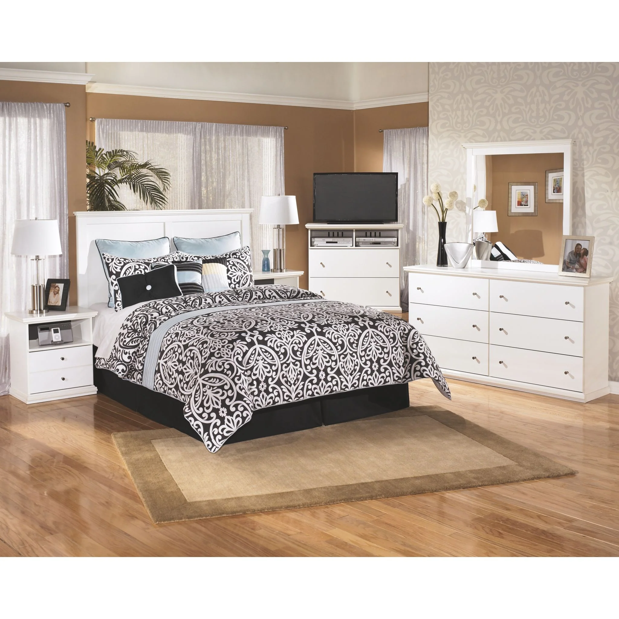 Bostwick Shoals Dresser - White - Image 7