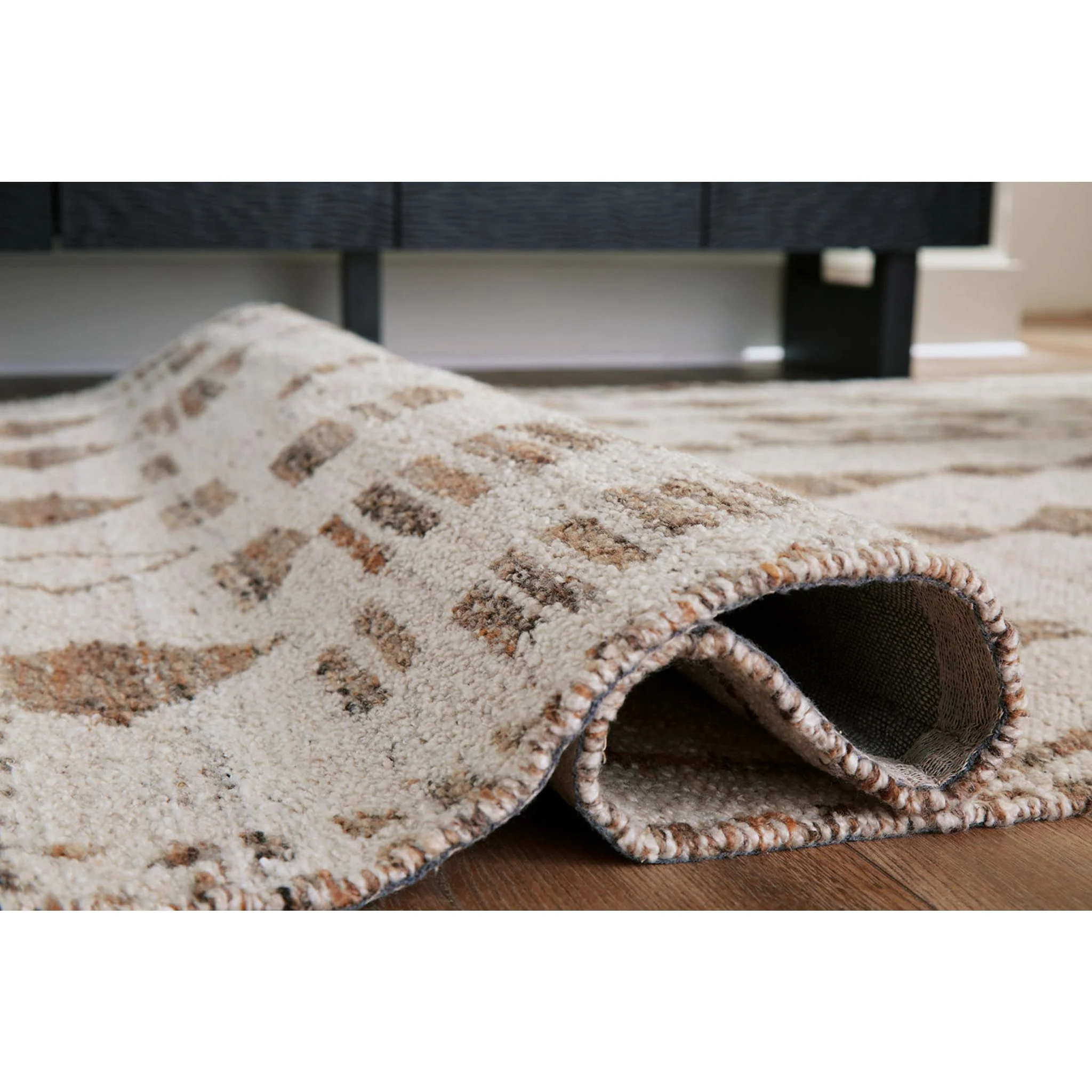 Brettler Area Rug - Image 15