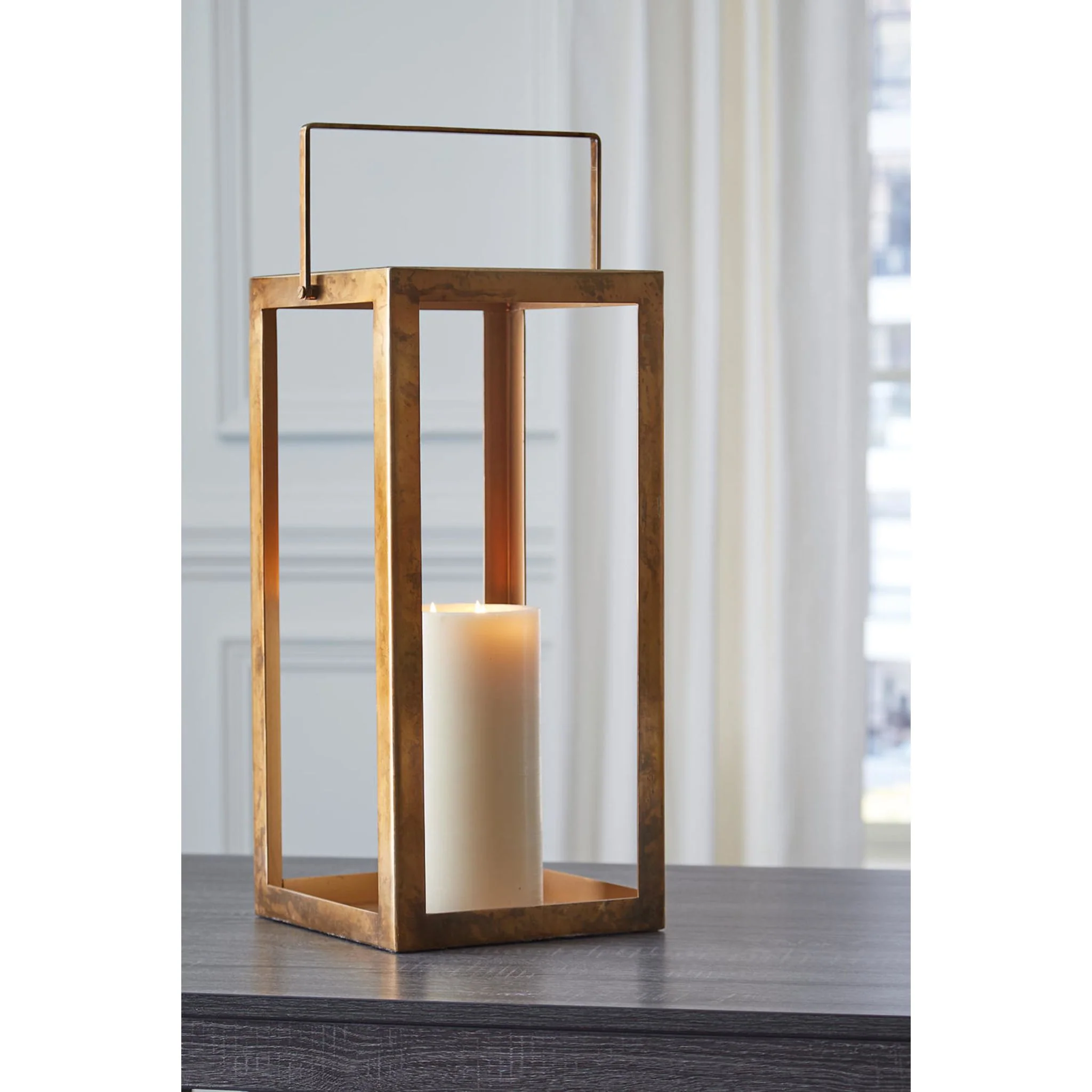 Briana Lantern - Image 2