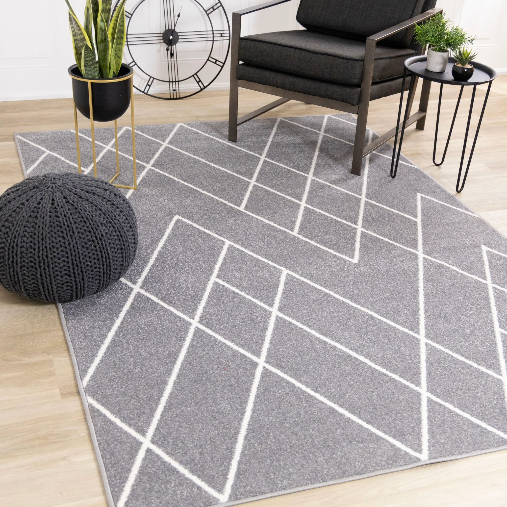 Century Area Rug - 5'x8' - Image 12