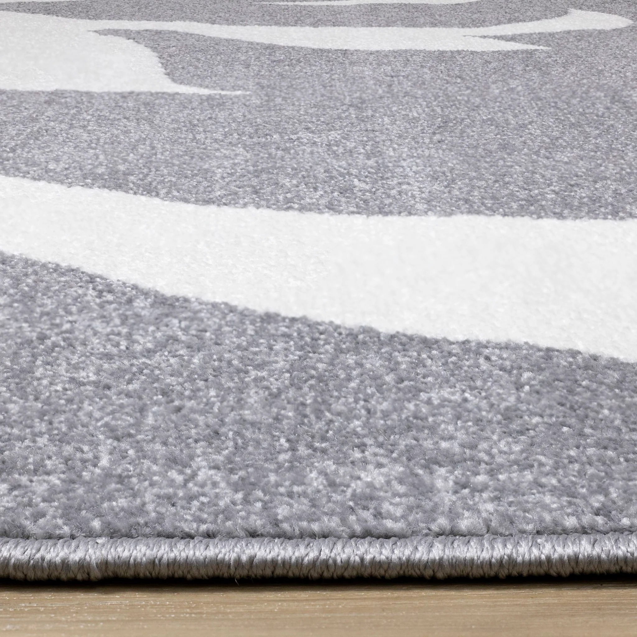 Century Area Rug - 5'x8' - Image 9