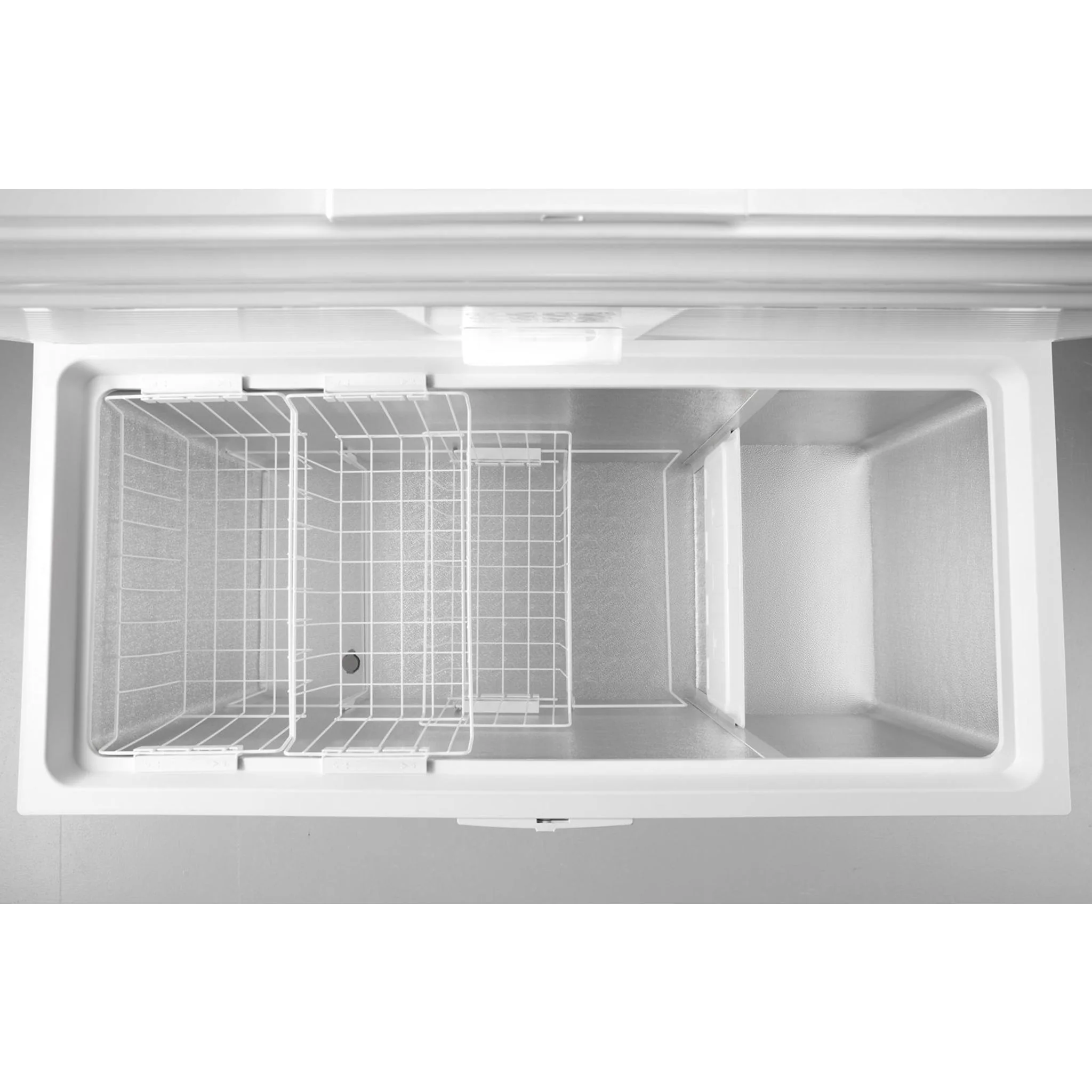 Whirlpool 16 Cu. Ft. Chest Freezer with Shelves -White (WZC5216LW) - Image 37