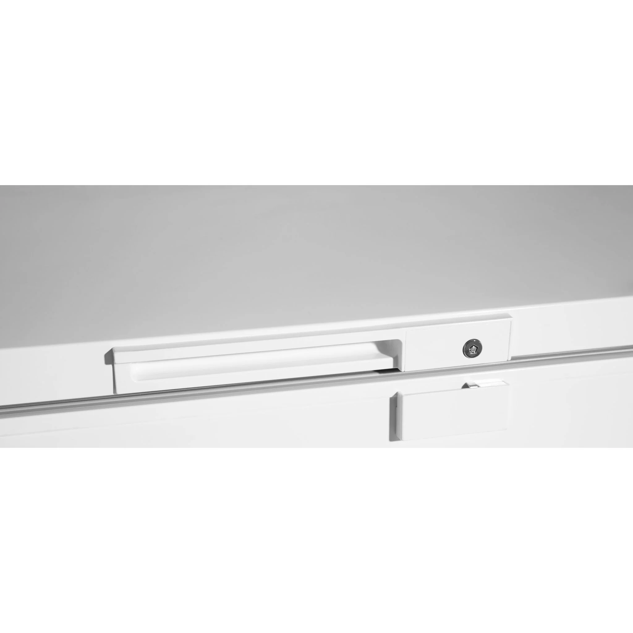 Danby 10.0 cu. ft. Chest Freezer -White (DCF100A5WDB) - Image 17