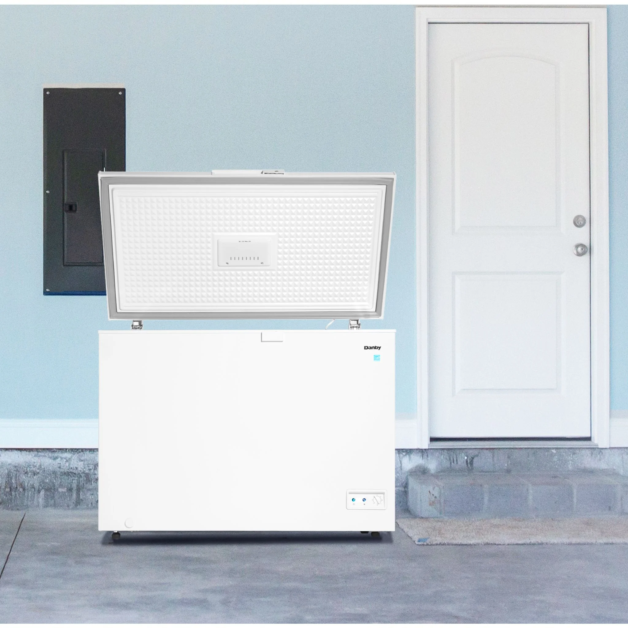 Danby 10.0 cu. ft. Chest Freezer -White (DCF100A5WDB) - Image 25