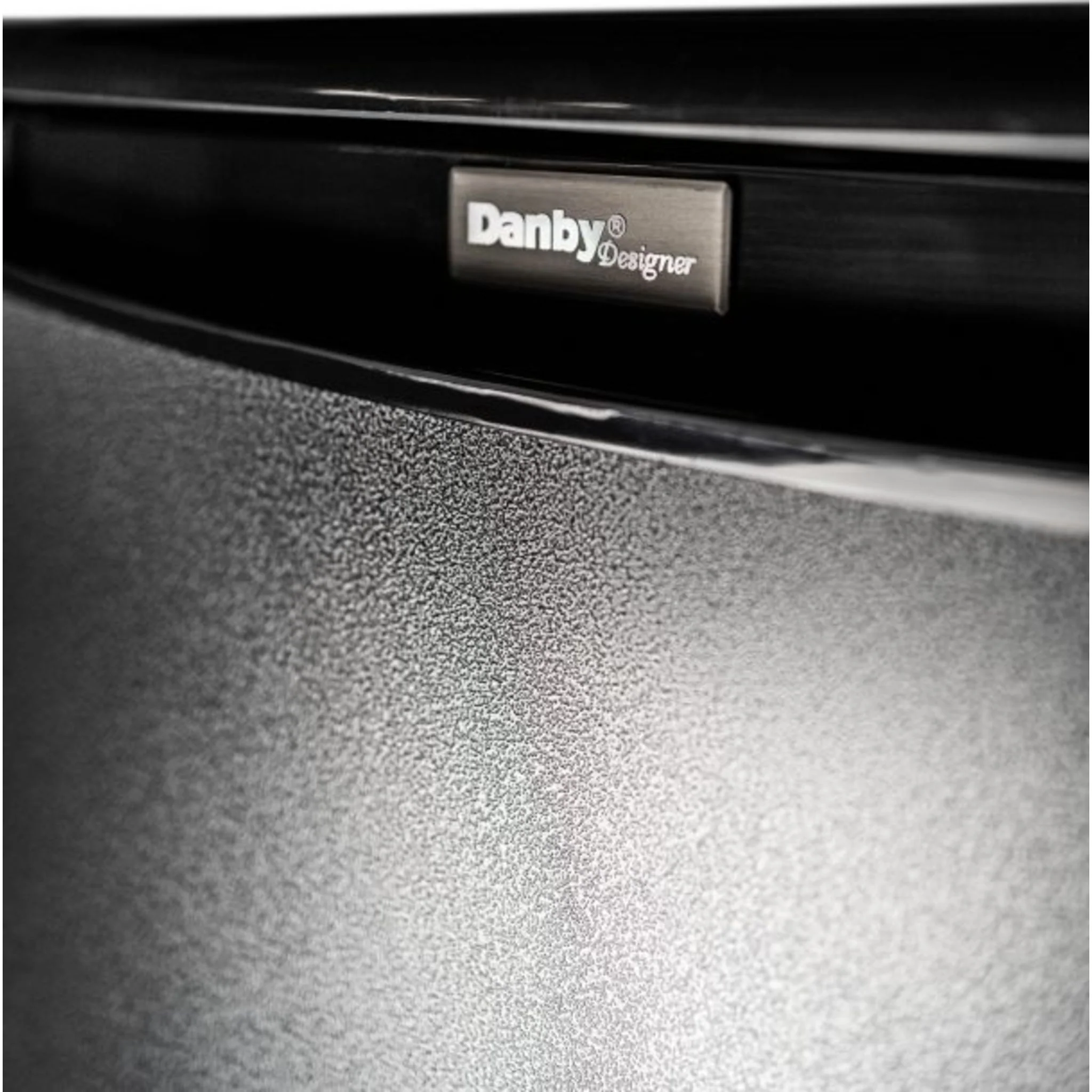 Danby Designer 8.5 cu. ft. Upright Freezer in Graphite -Slate Black (DUFM085A4TDD) - Image 3