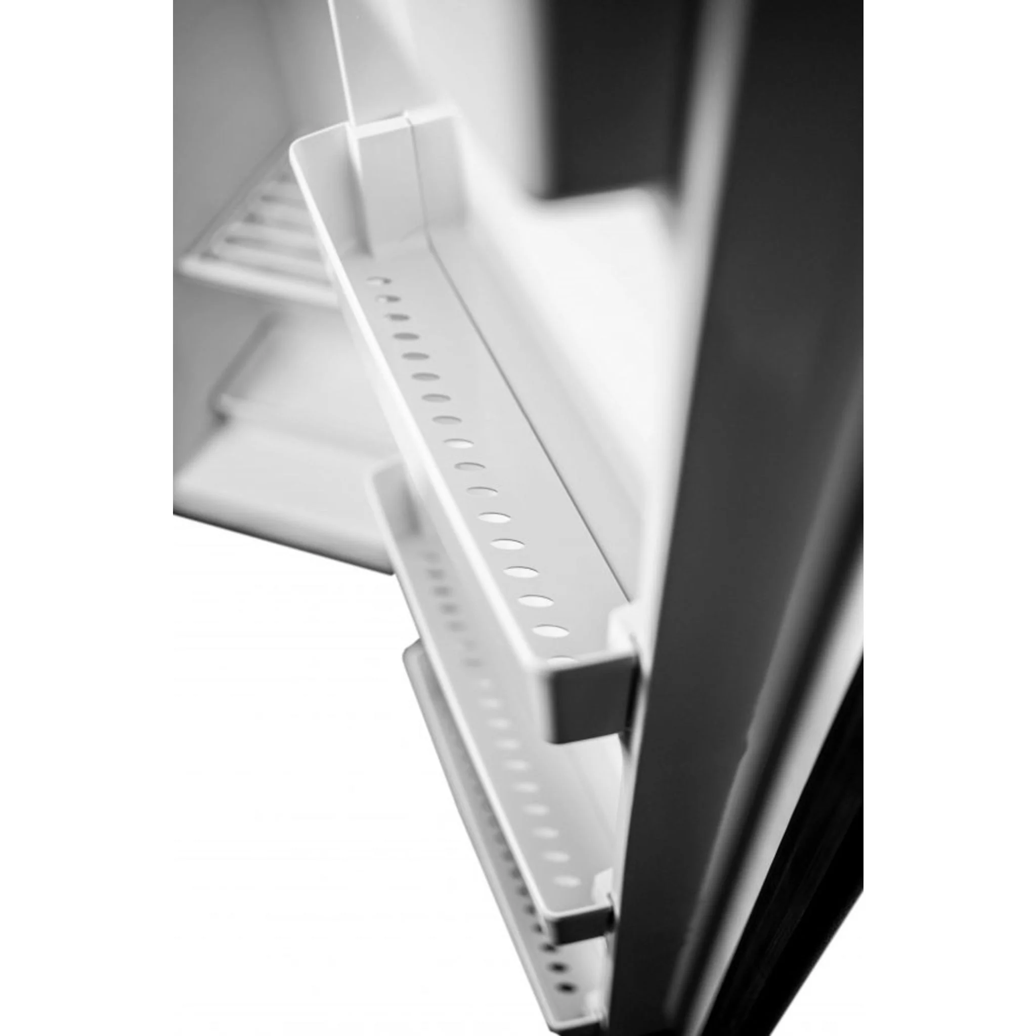 Danby Designer 8.5 cu. ft. Upright Freezer in Graphite -Slate Black (DUFM085A4TDD) - Image 6