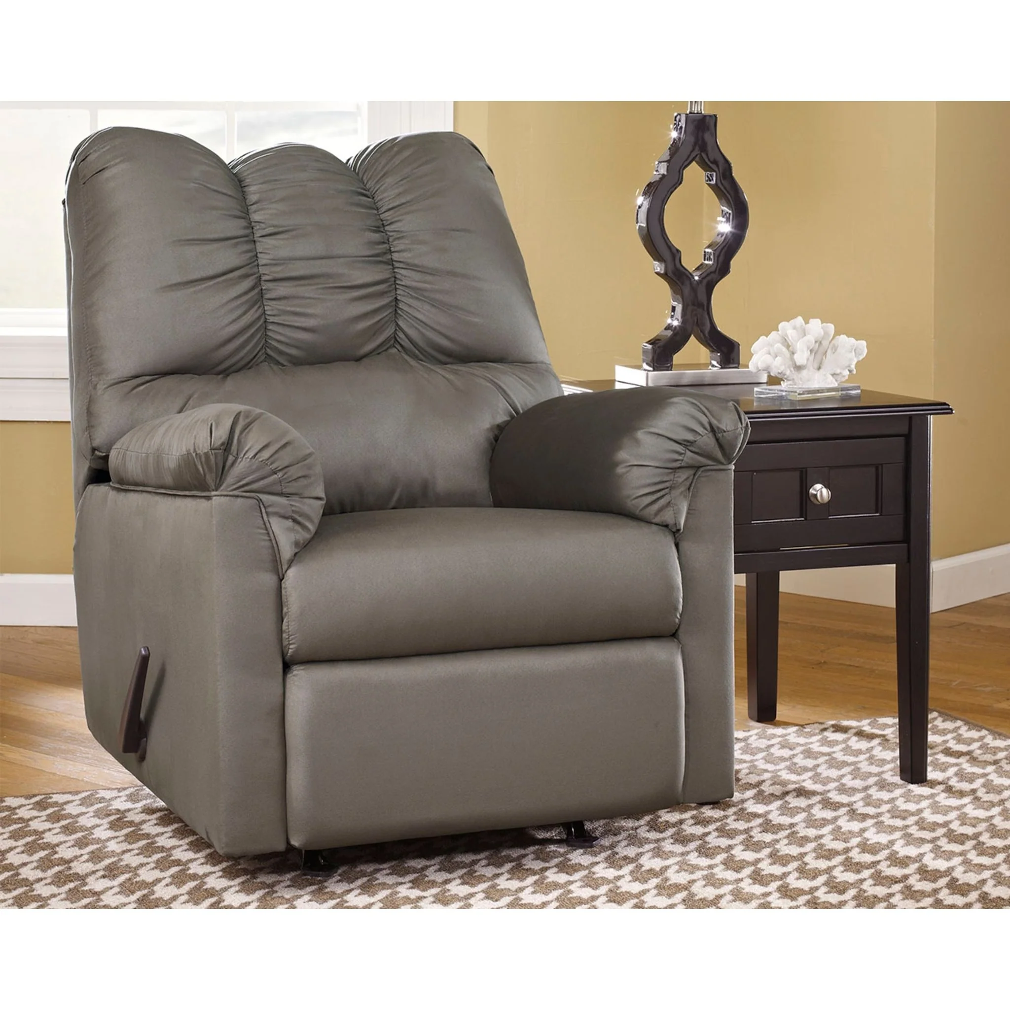 Darcy Rocker Recliner - Image 14