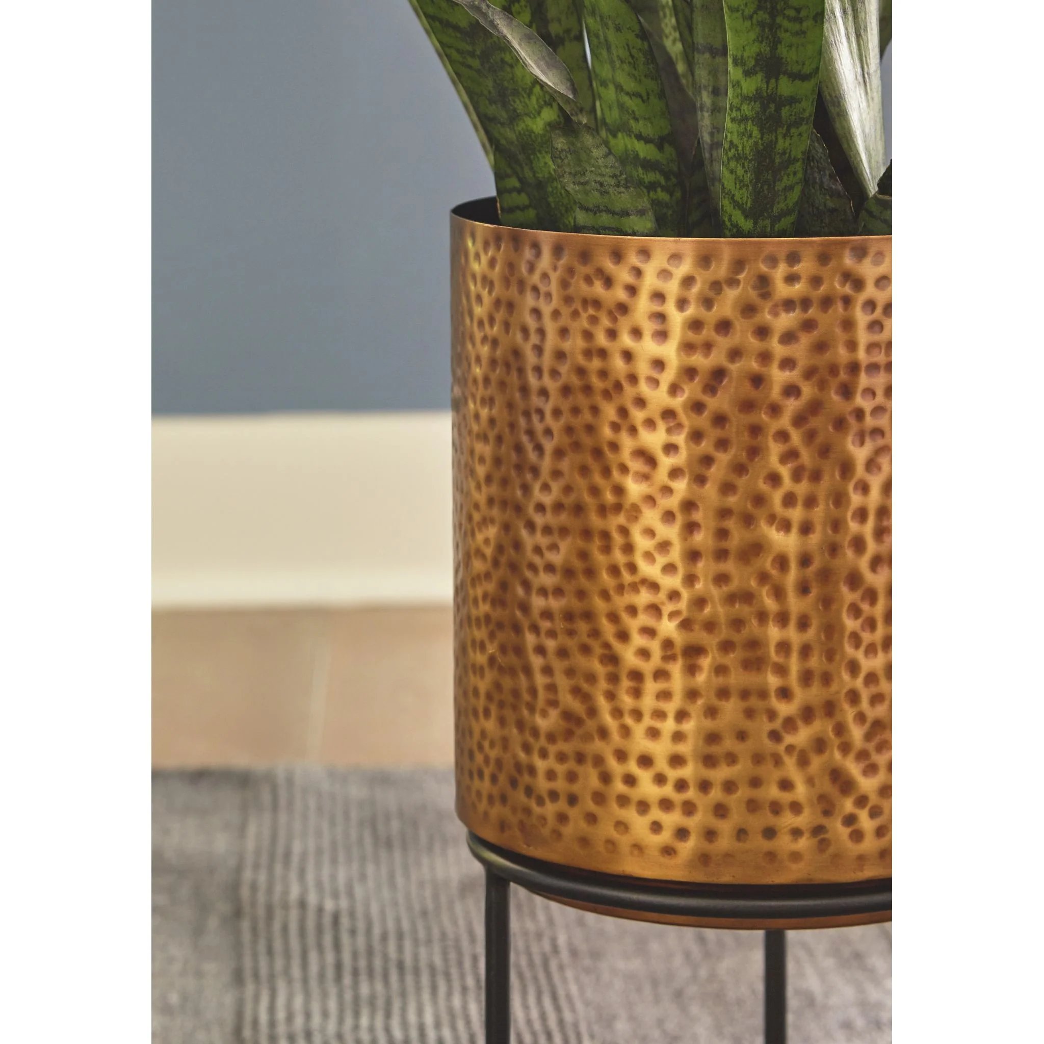 Donisha Plant Stand - Image 3