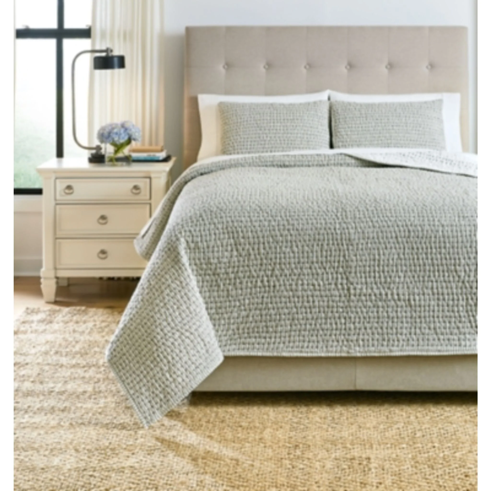 Doralia King Coverlet Set - Image 5