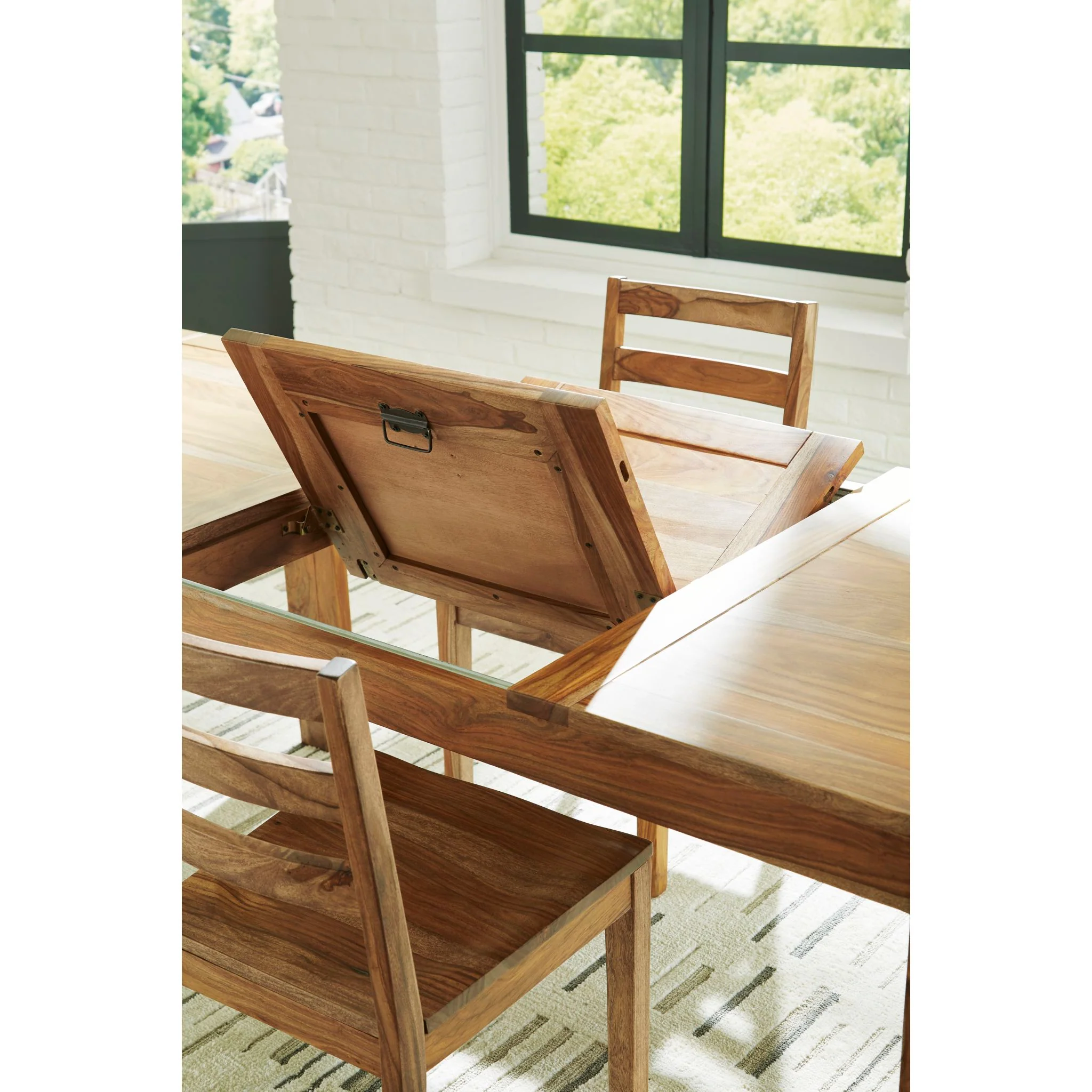 Dressonni Dining Set - Image 10