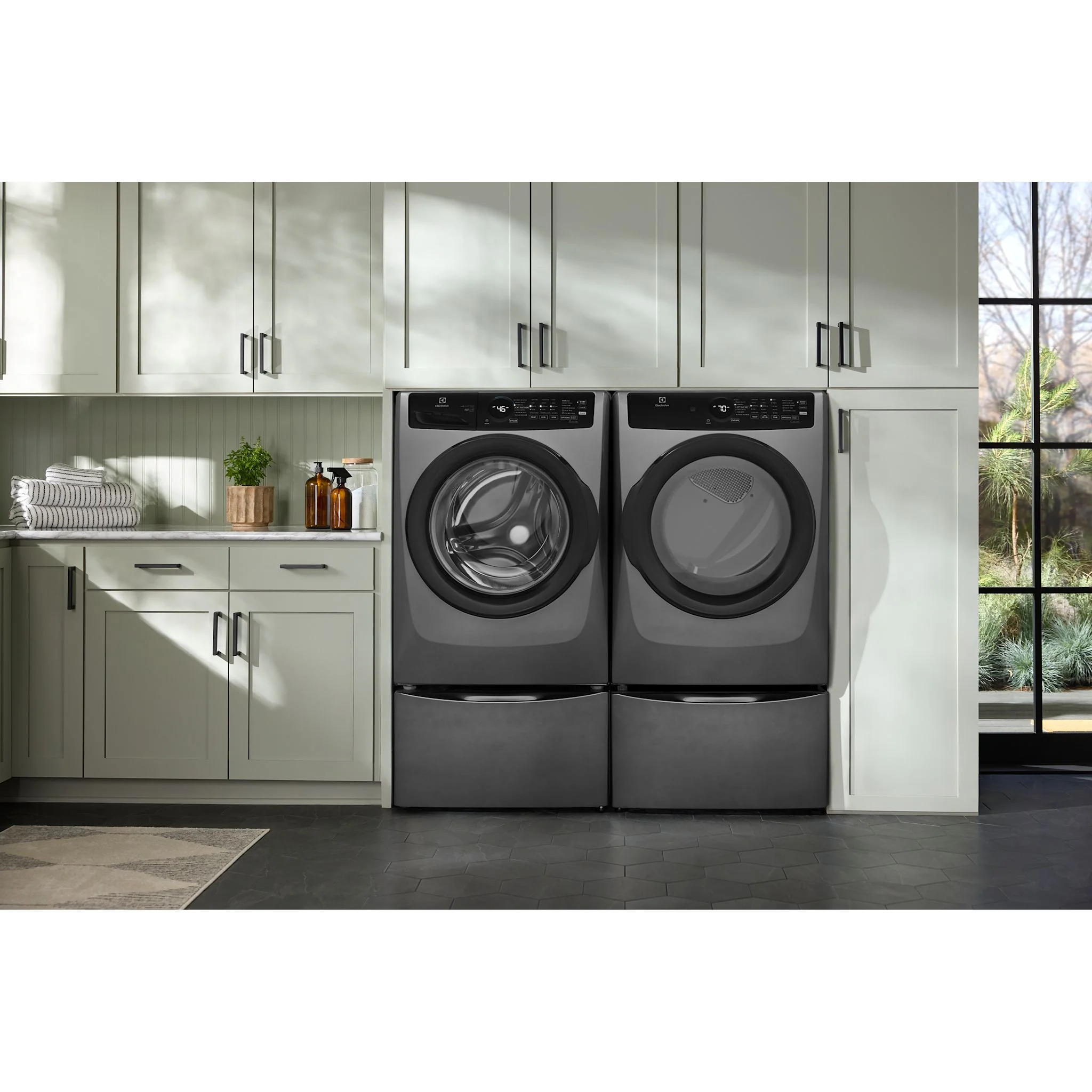 Electrolux Front Load Pair (ELFW7437AT-ELFE743CAT) - Titanium - Image 8