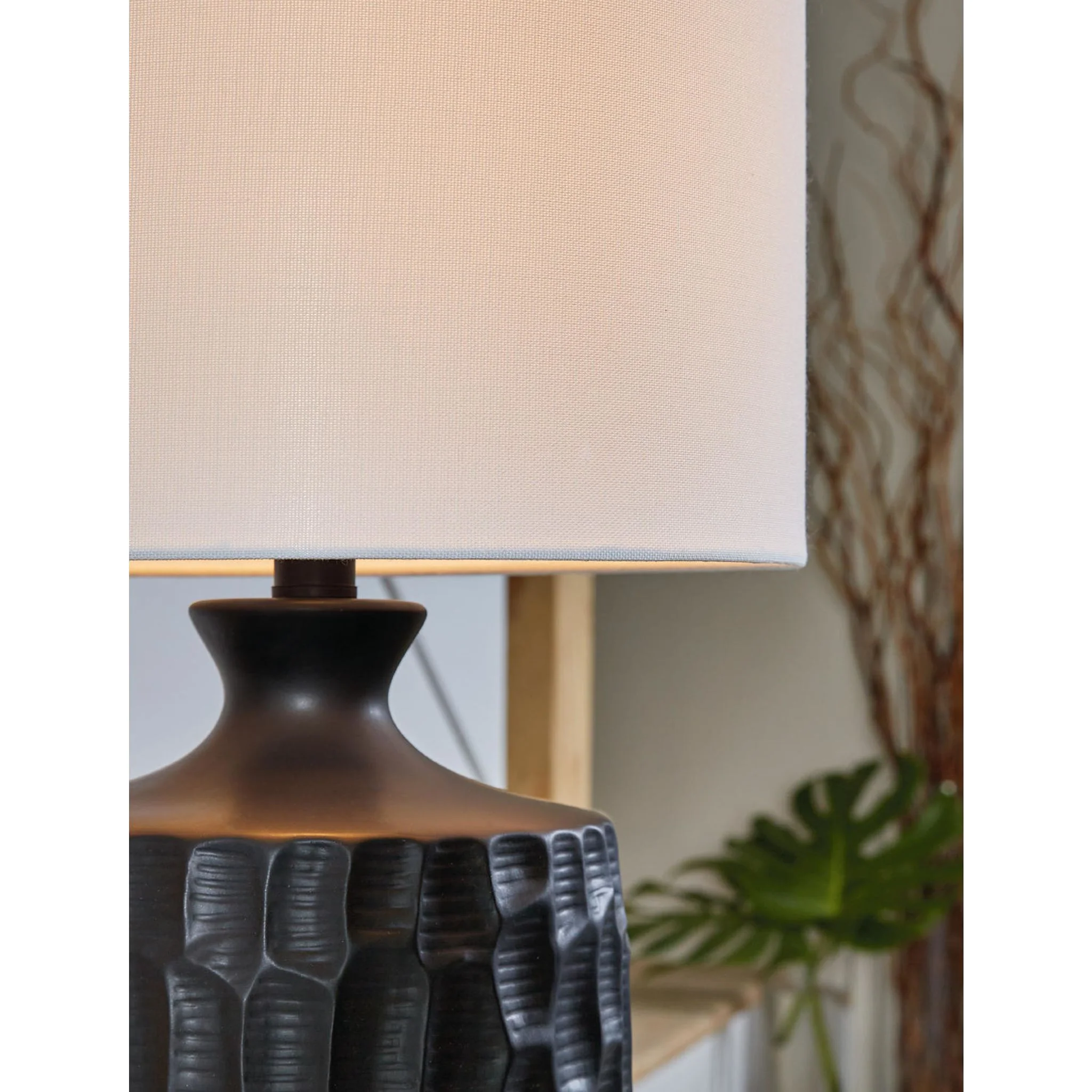 Ellisley Table Lamp 21.00" - Image 15