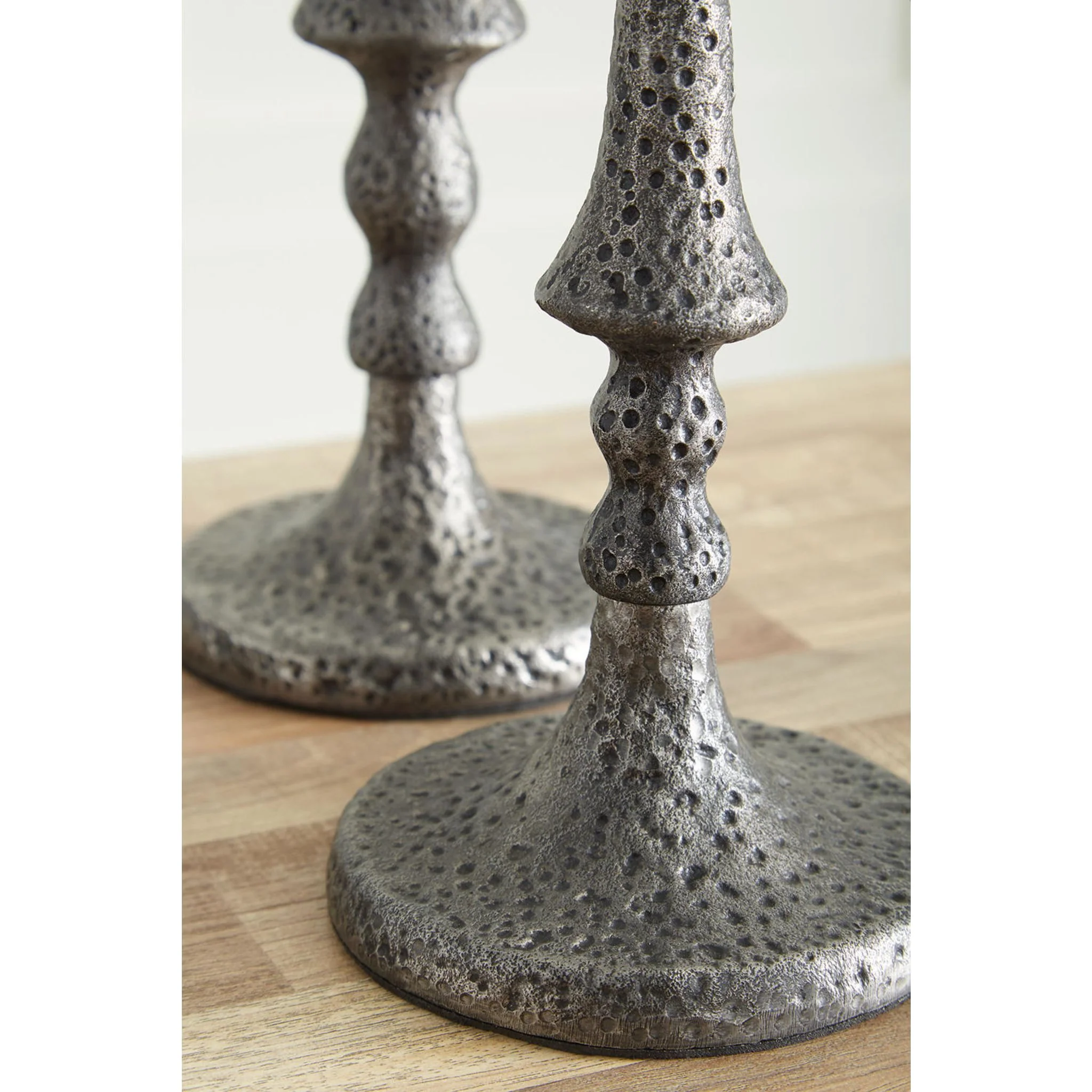 Eravell Candle Holder (Set of 3) - Image 8