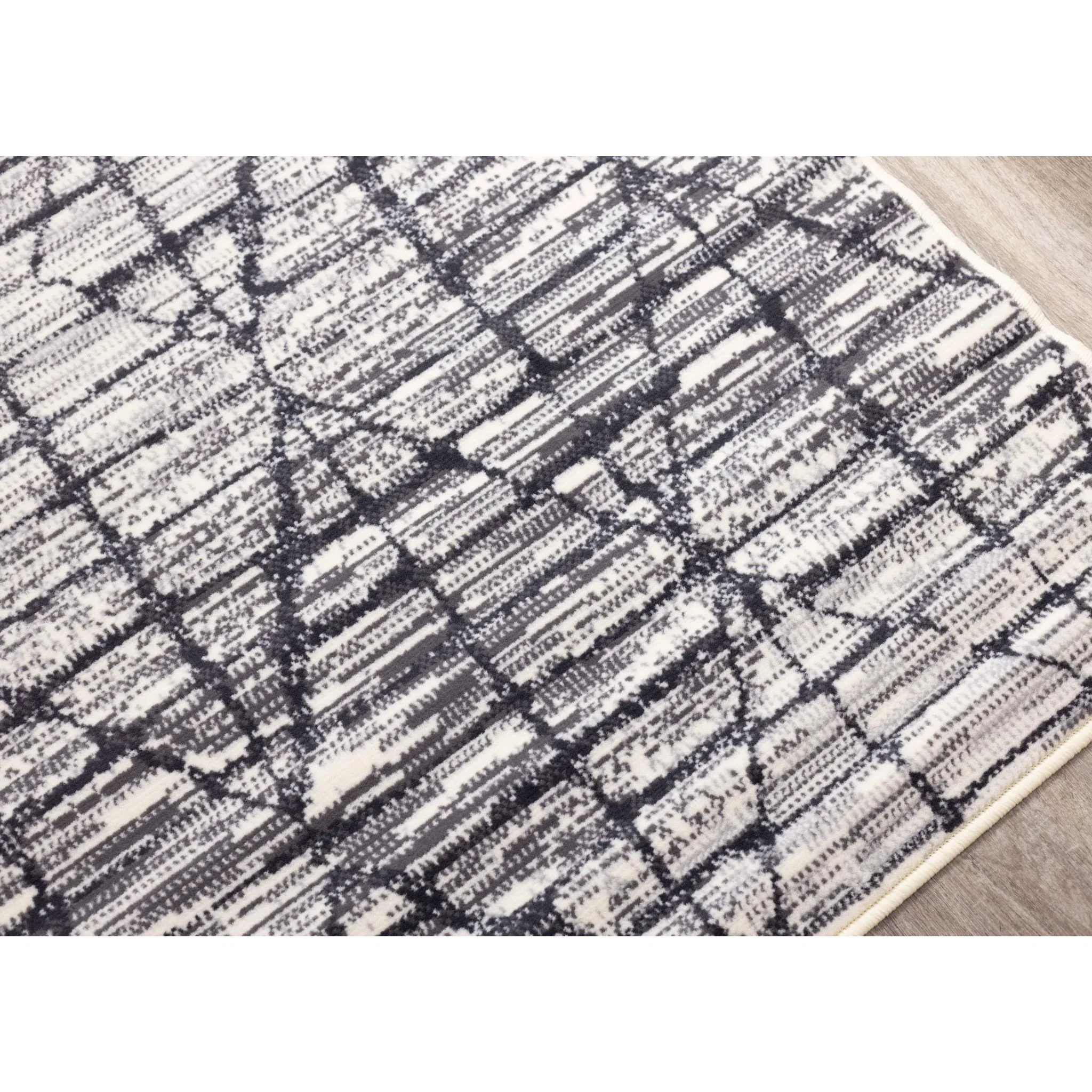Faira Area Rug - 5'x7' - Image 3