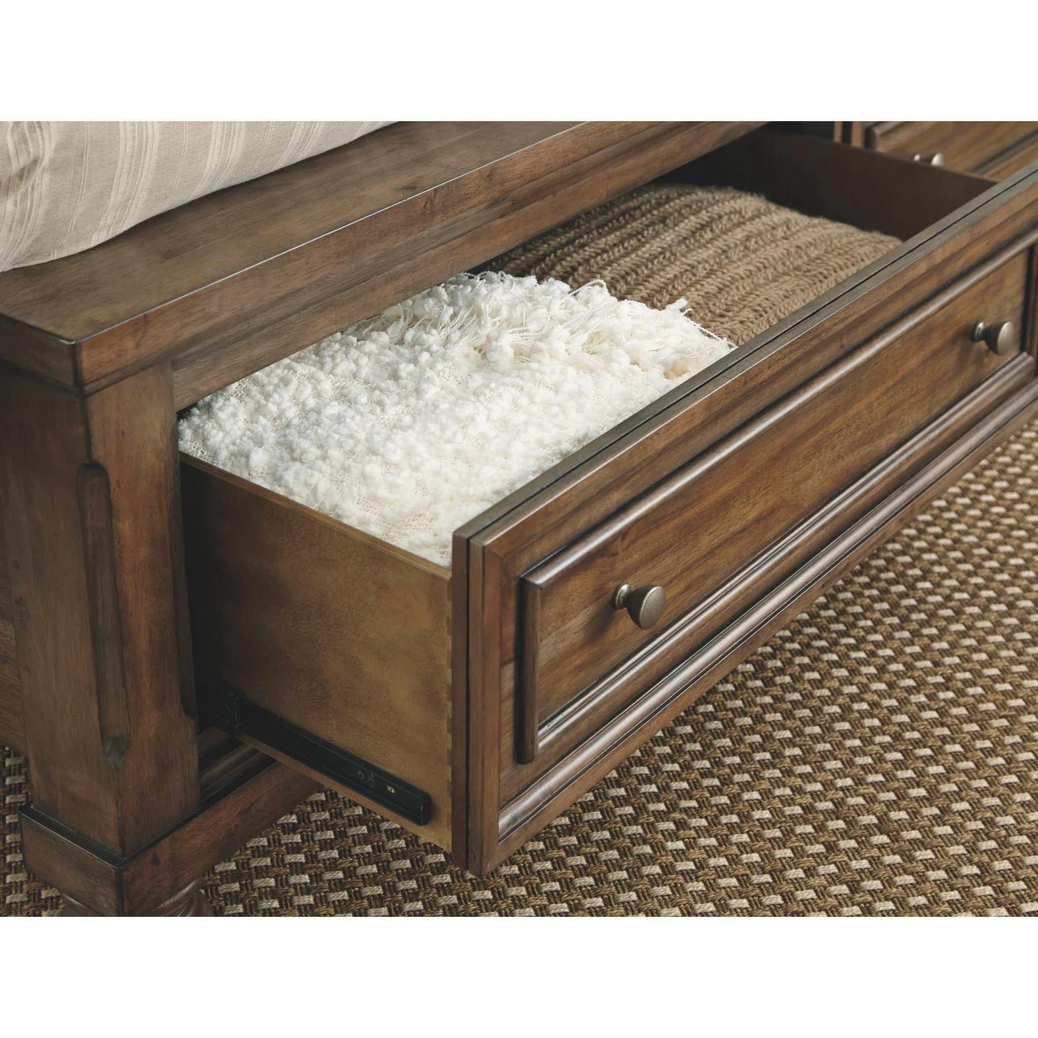 Flynnter 5 Piece King Storage Bedroom - Medium Brown - Image 7