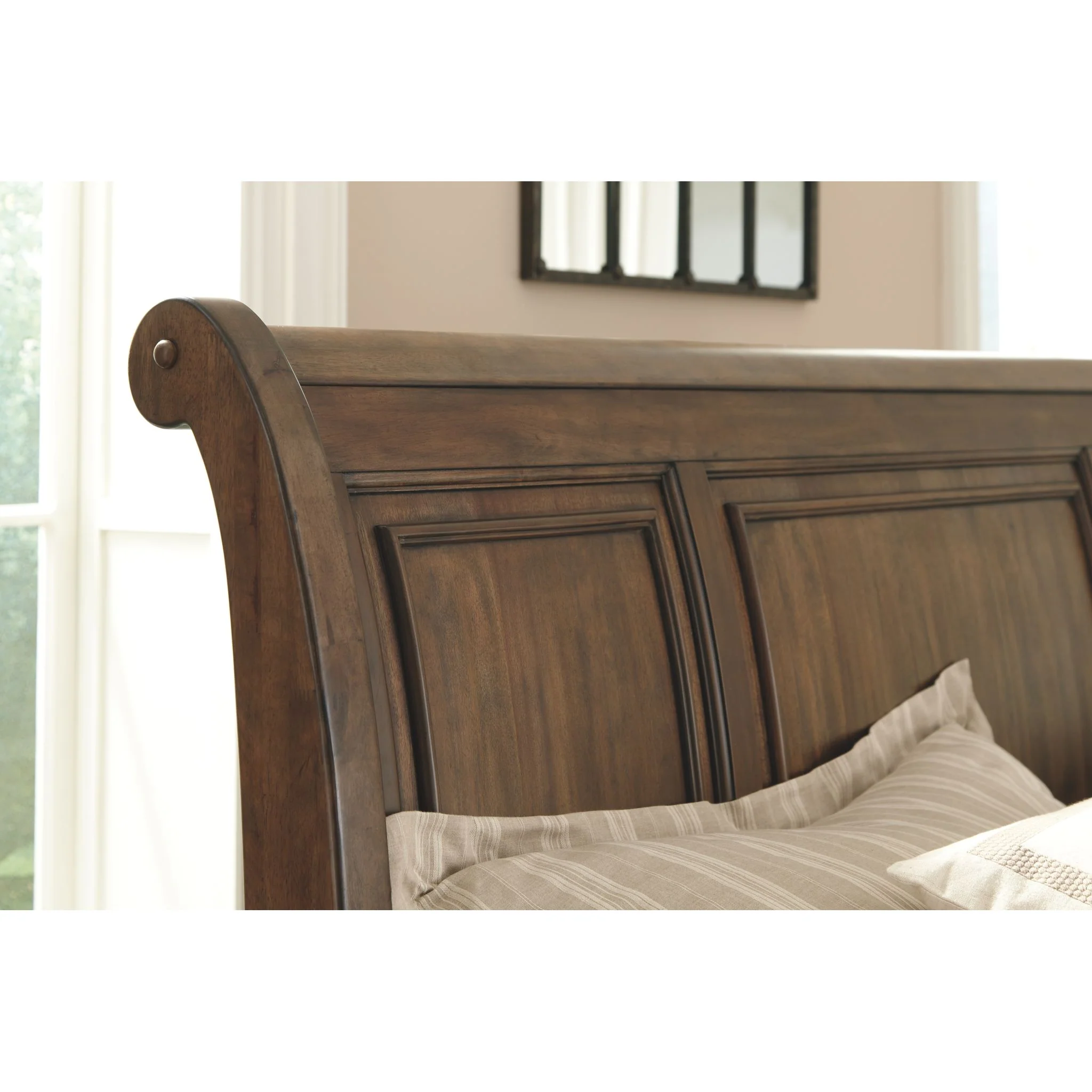 Flynnter 5 Piece King Storage Bedroom - Medium Brown - Image 8