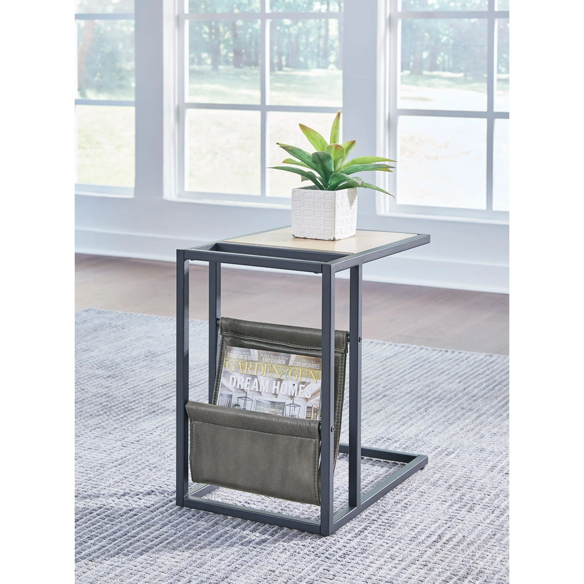 Freslowe Accent Table - Light Brown/Black - Image 2