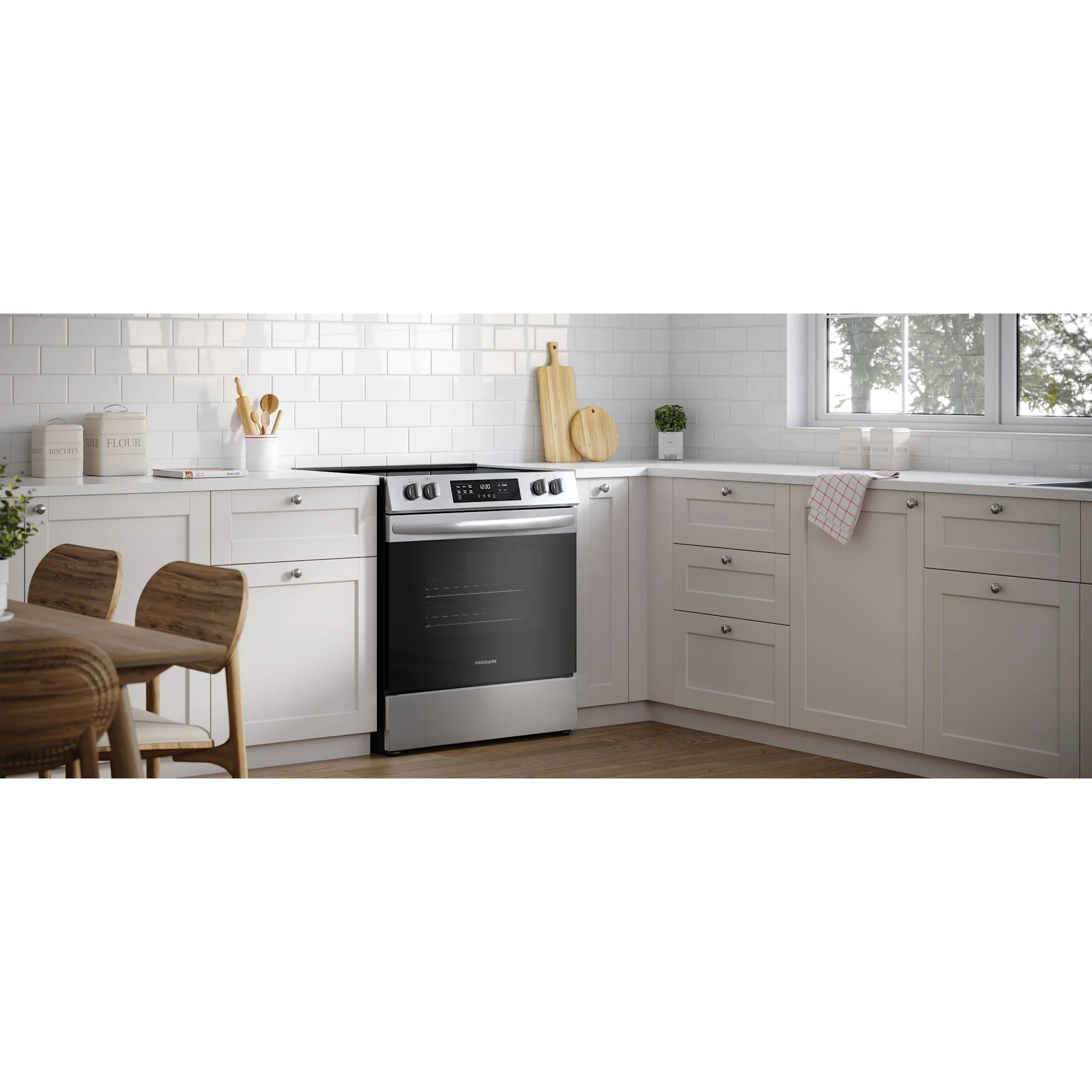 Frigidaire 30" Front Control Electric Range - Stainless Steel ( FCFE306CAS ) - Image 9