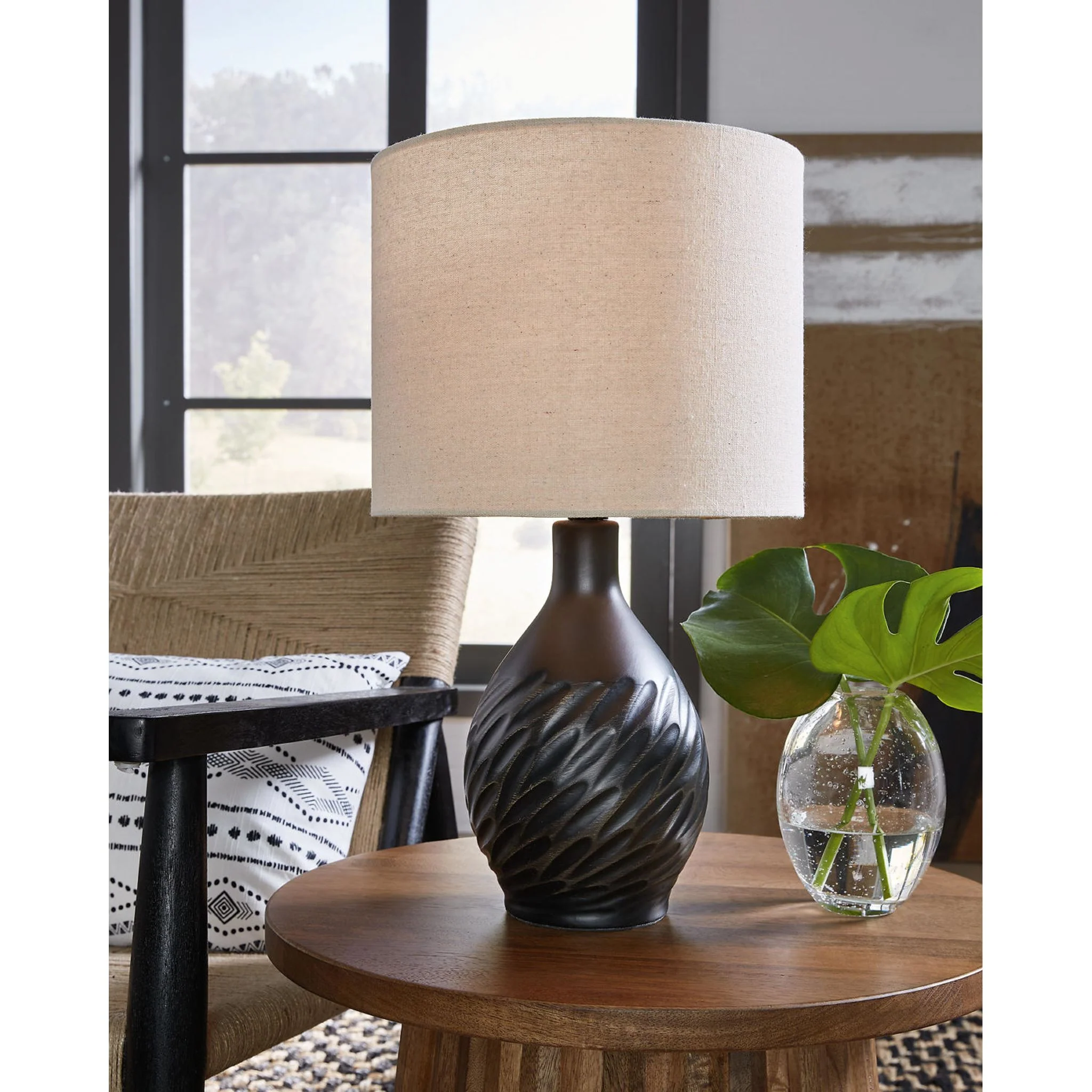 Garinton Table Lamp 19.25" - Image 2