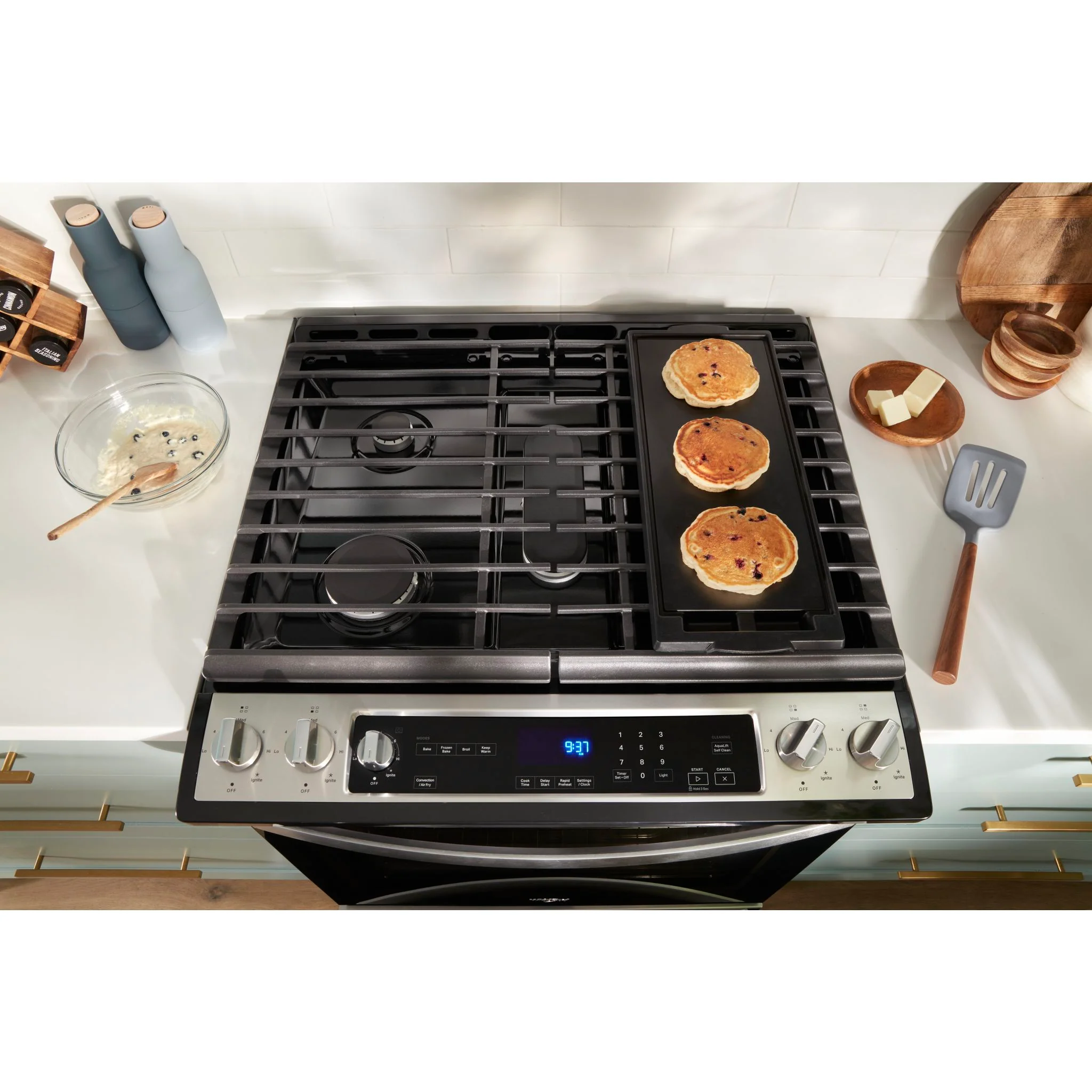 Whirlpool 5.8 cu.. ft. Gas 7-in-1 Air Fry Oven (WEG745H0LZ) - Image 8