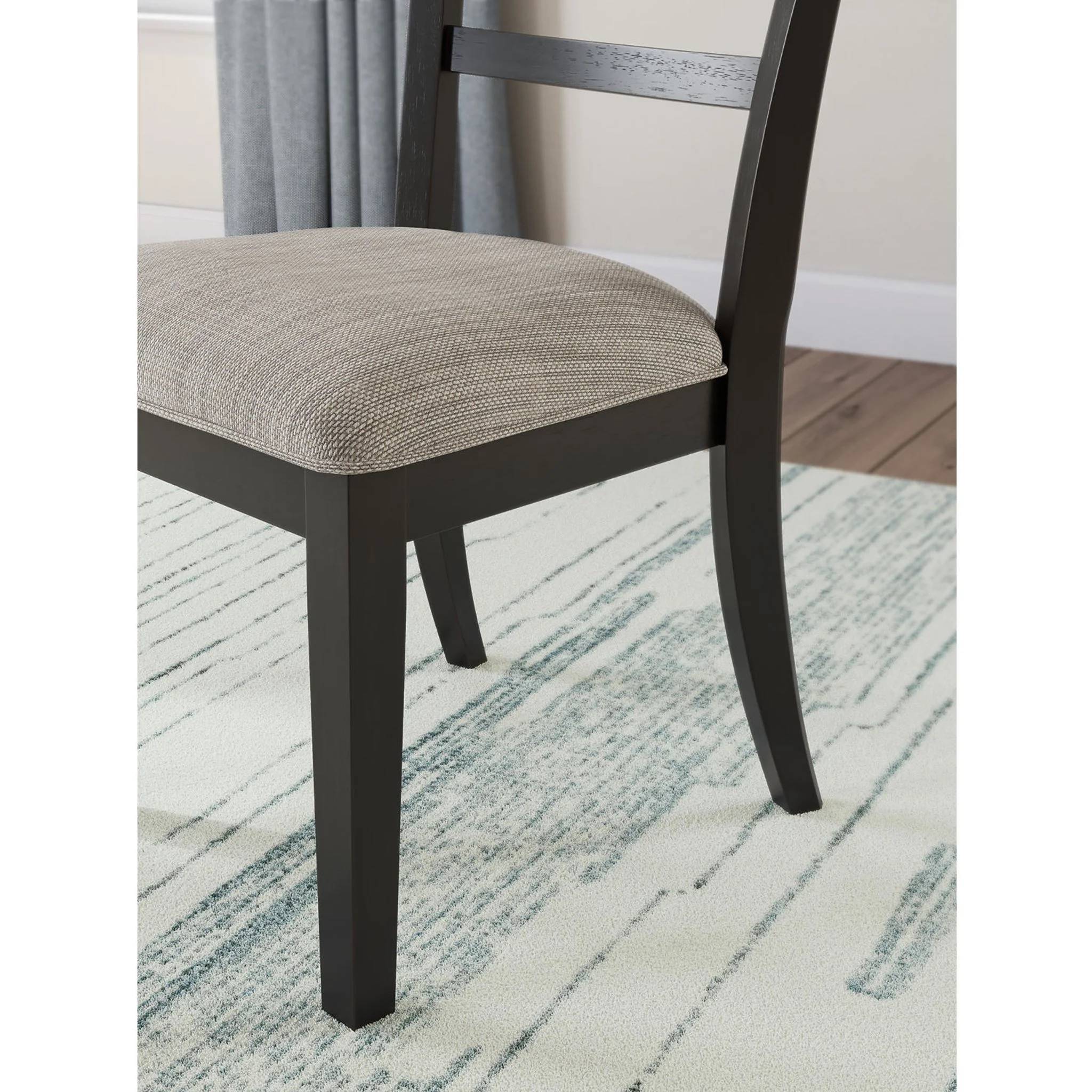 Greddinton Dining Set - Image 6