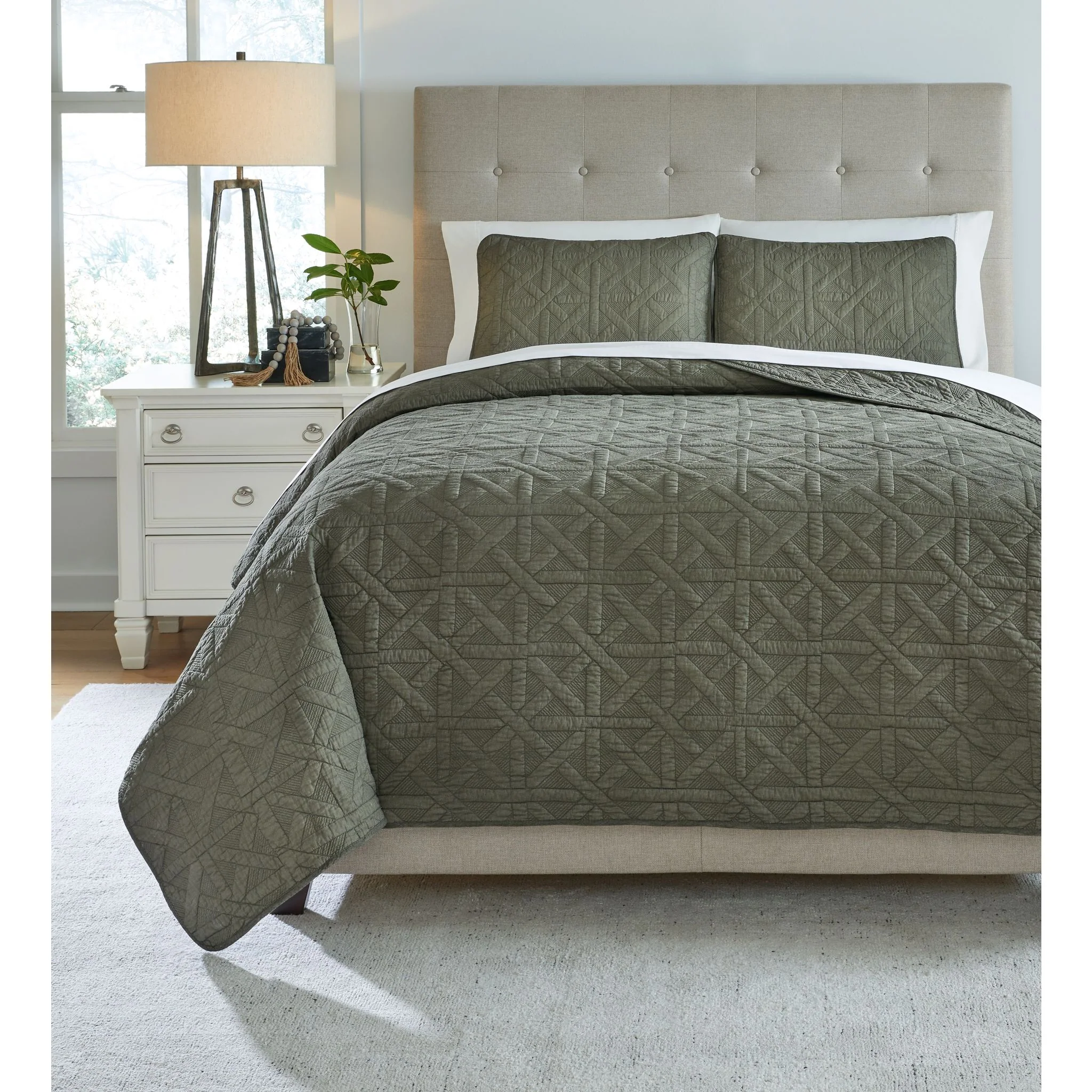 Guslea Queen Coverlet Set - Image 2