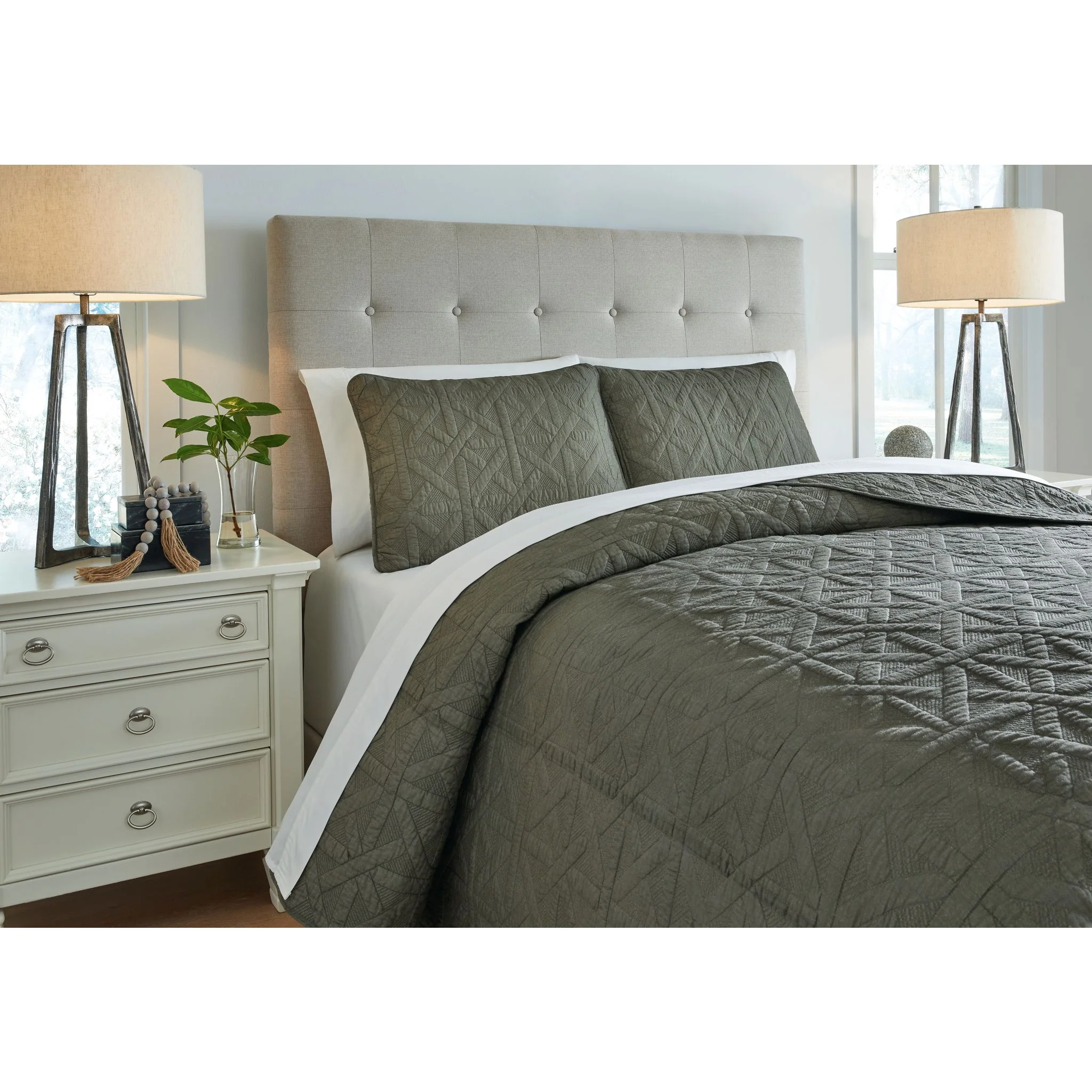 Guslea Queen Coverlet Set - Image 3