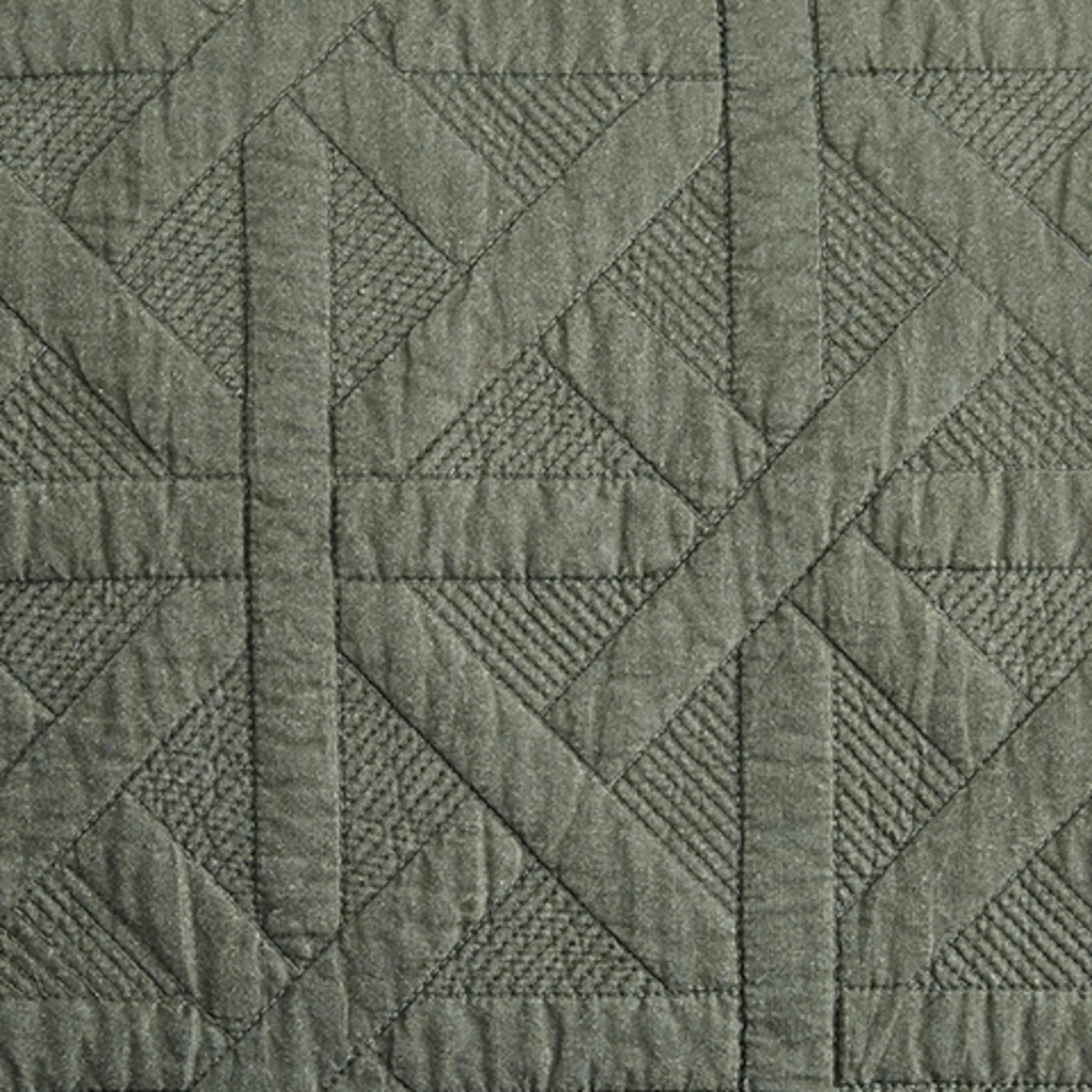 Guslea Queen Coverlet Set - Image 4