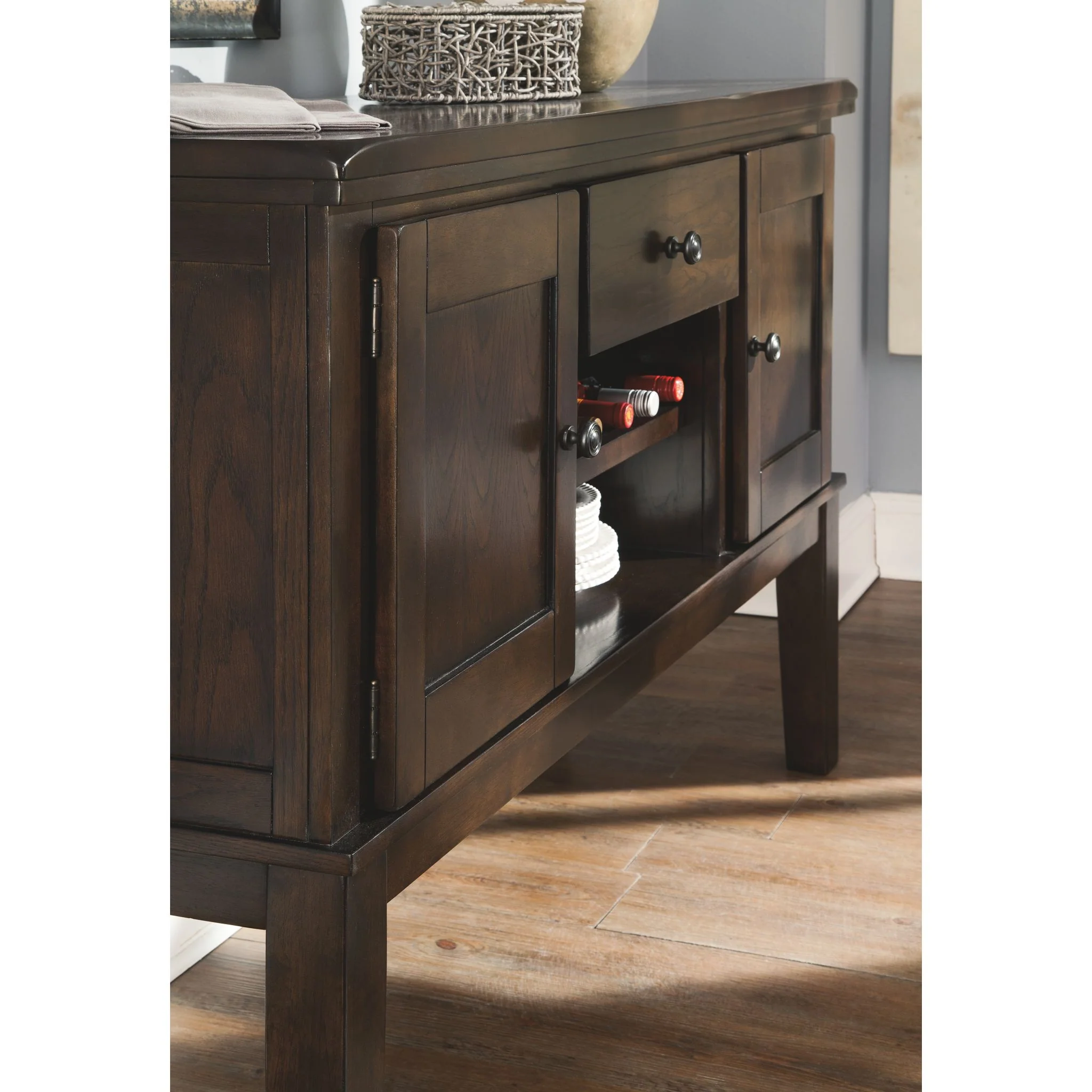 Haddigan Dining Server - Dark Brown - (D596-60) - Image 3
