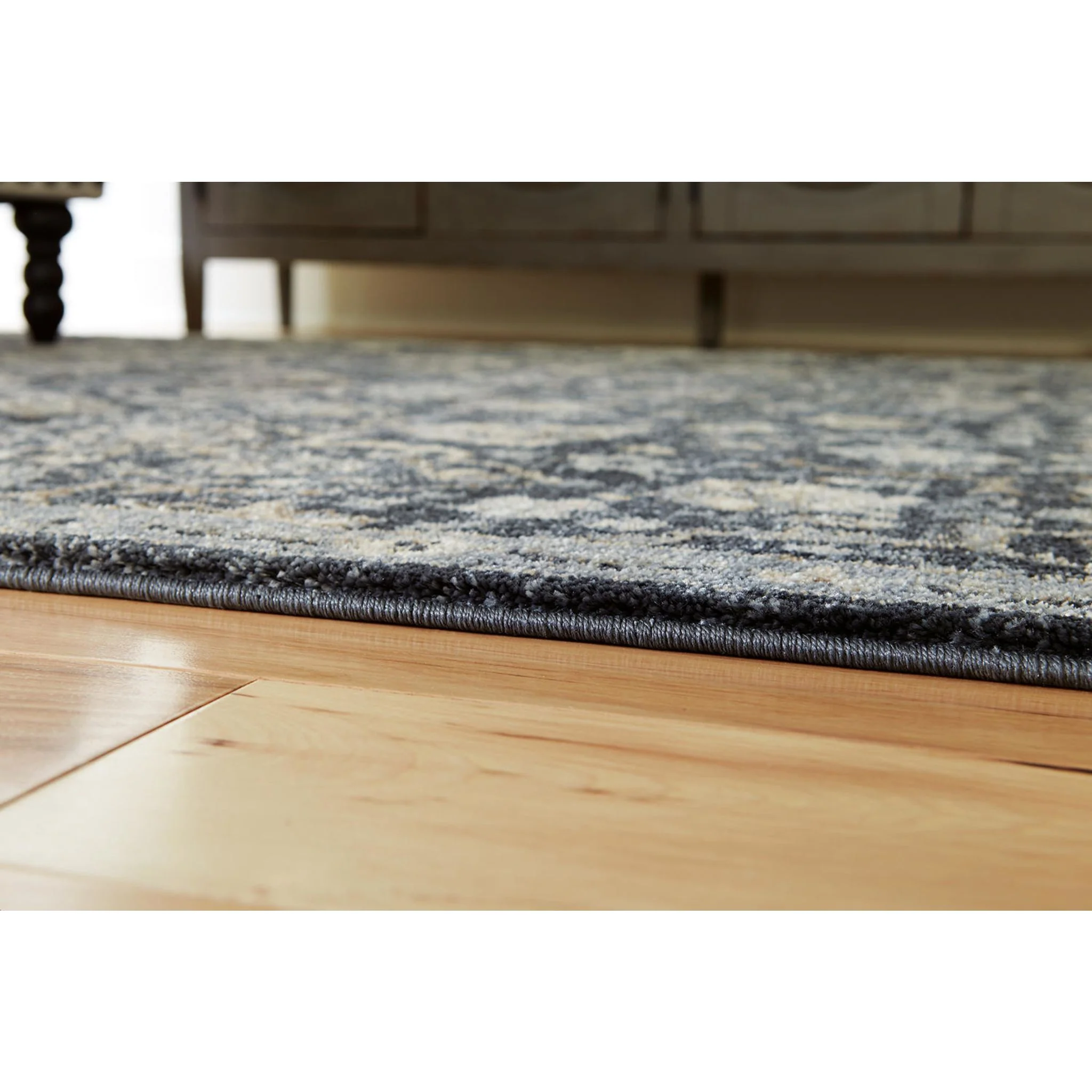 Hilcott Area Rug - 5'x7' - Image 2