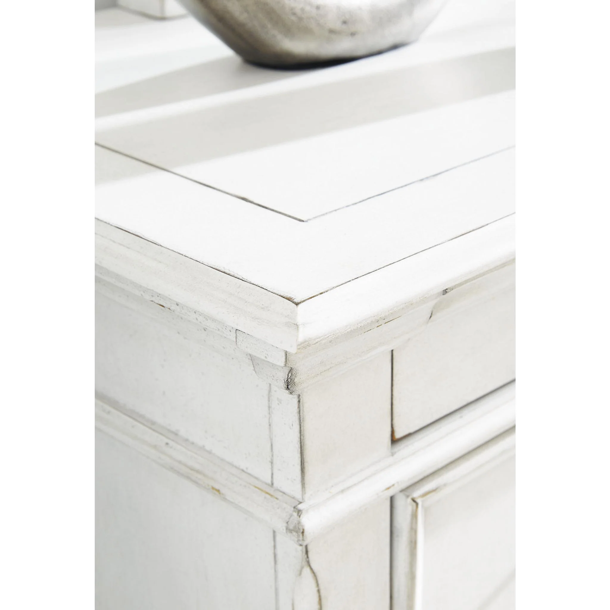 Kanwyn Dresser and Mirror - Whitewash - Image 8