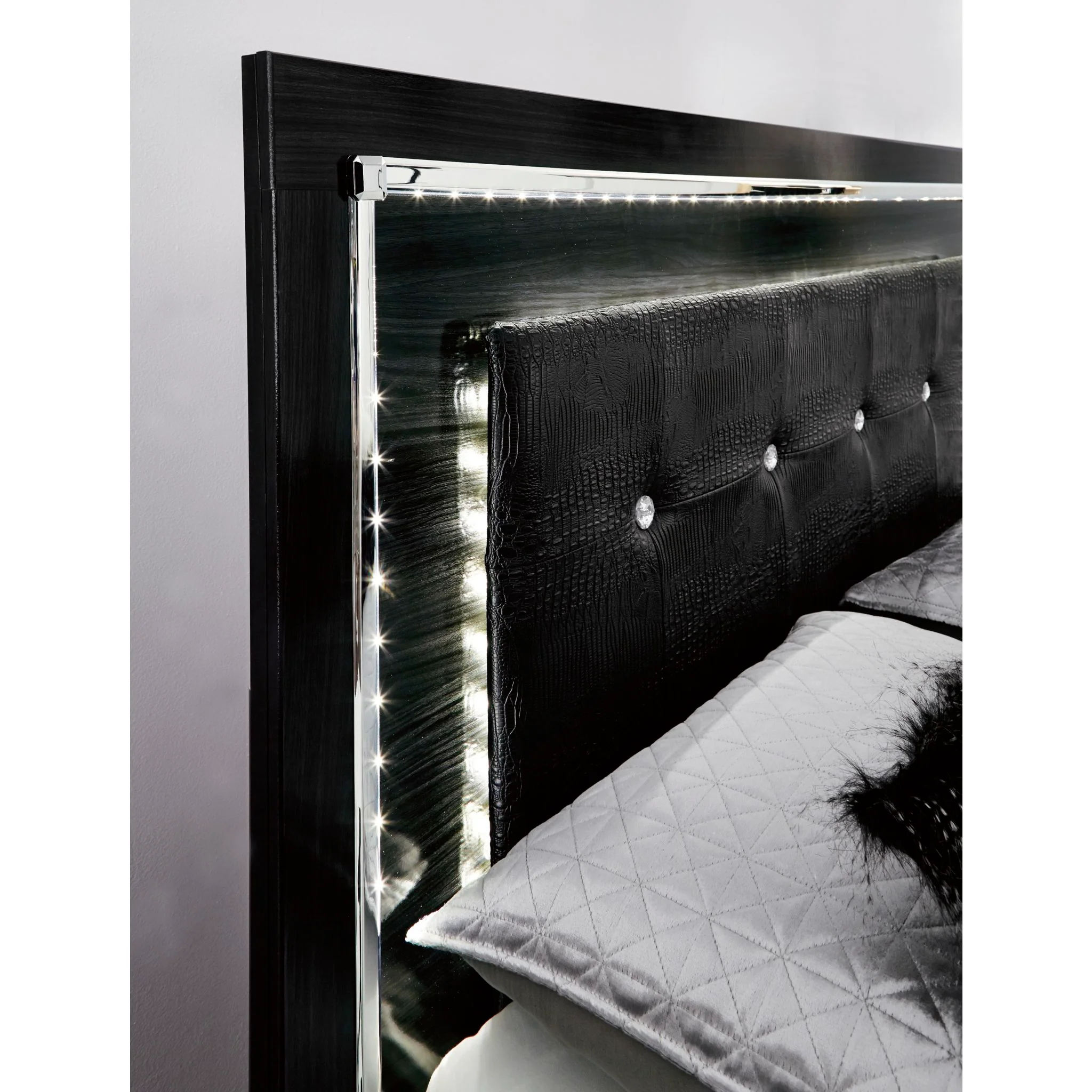 Kaydell Panel Bed - Black - Image 15