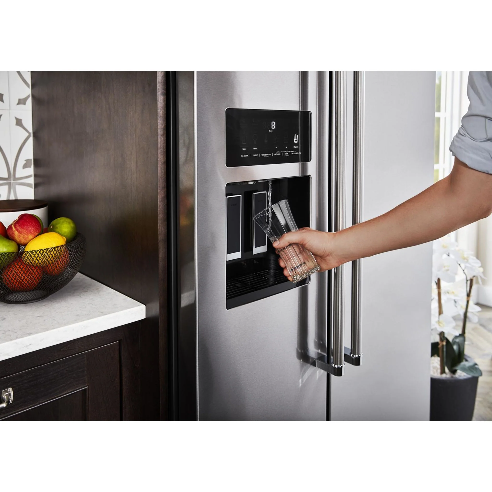 KitchenAid 22.6 cu.. ft. Counter-Depth Side-by-Side Refrigerator with Exterior Ice and Water and PrintShield finish -Stainless Steel (KRSC703HPS) - Image 39