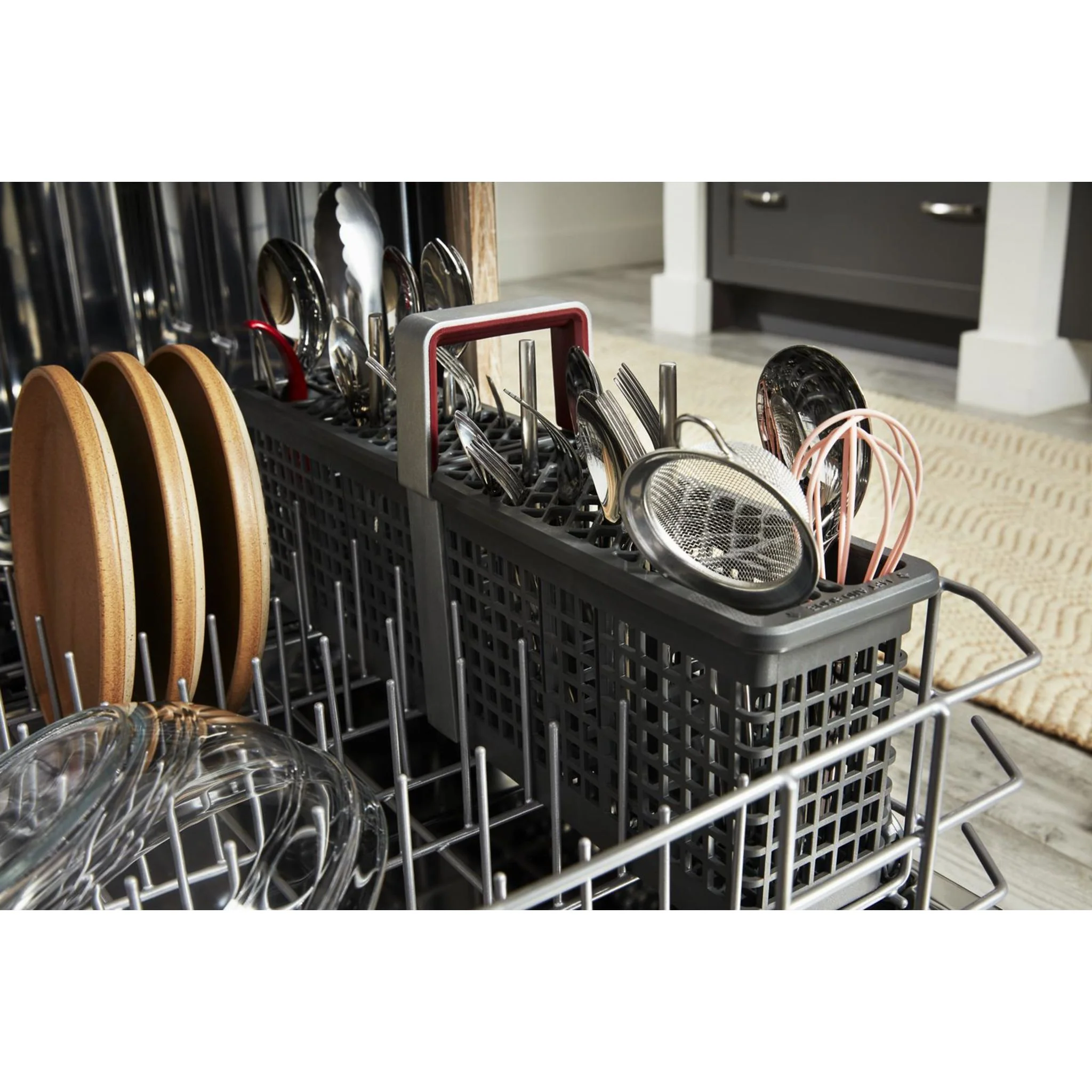 KitchenAid 39 dBA Dishwasher in PrintShield Finish with Third Level Utensil Rack - Black Stainless (KDFE204KBS) - Image 30