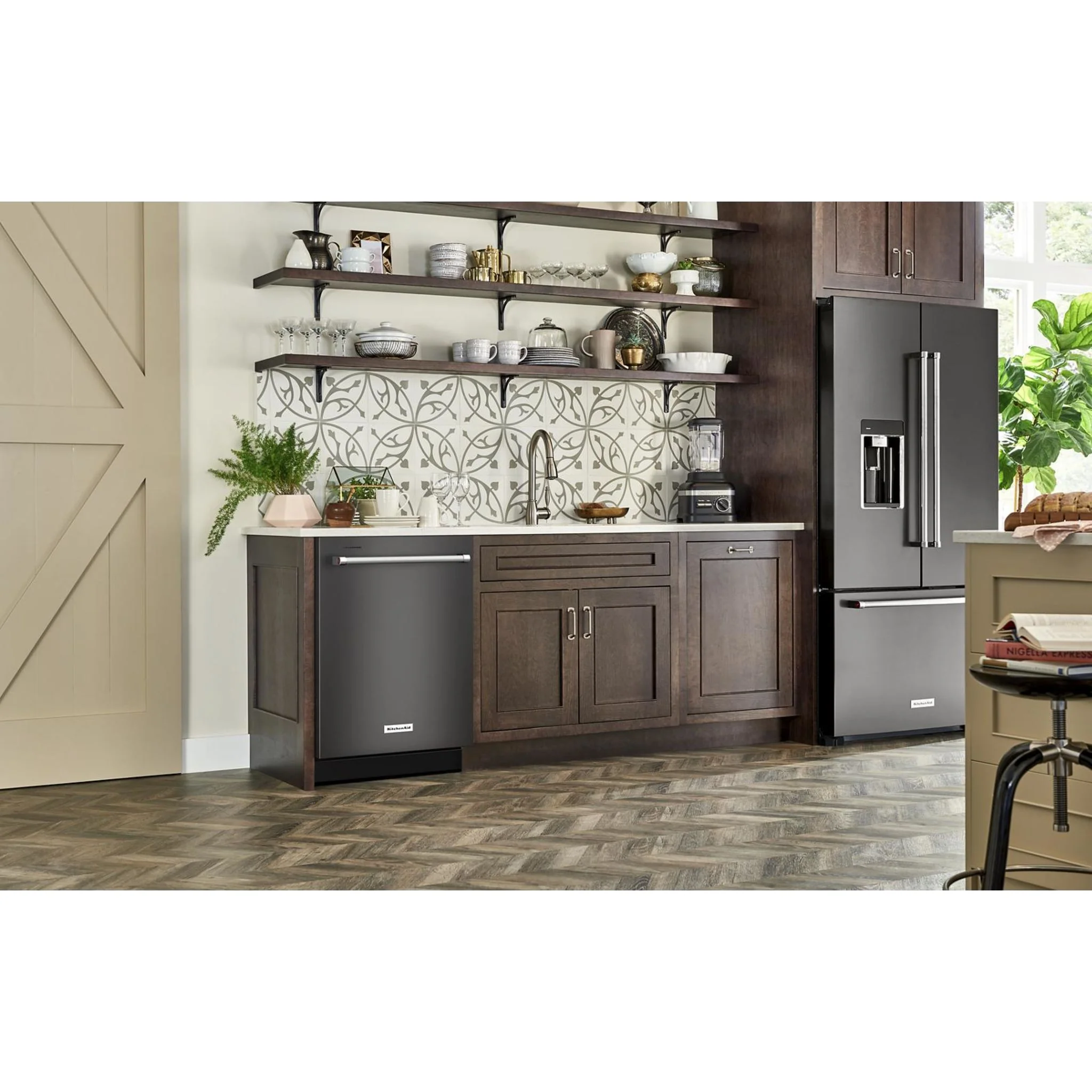 KitchenAid 39 dBA Dishwasher in PrintShield Finish with Third Level Utensil Rack - Black Stainless (KDTE204KBS) - Image 32