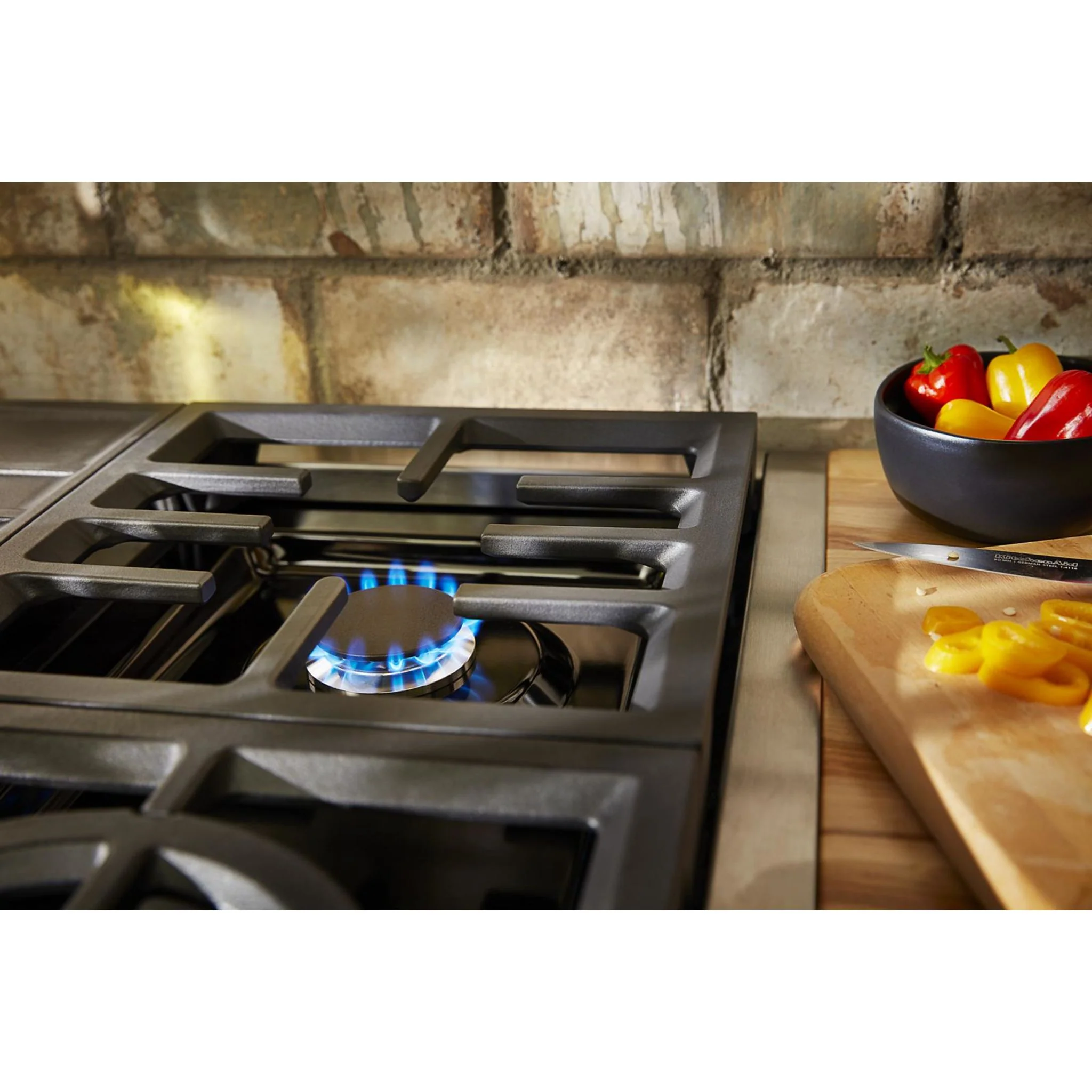 KitchenAid 30'' Smart Commercial-Style Dual Fuel Range with 4 Burners - Milkshake (KFDC500JMH) - Image 48