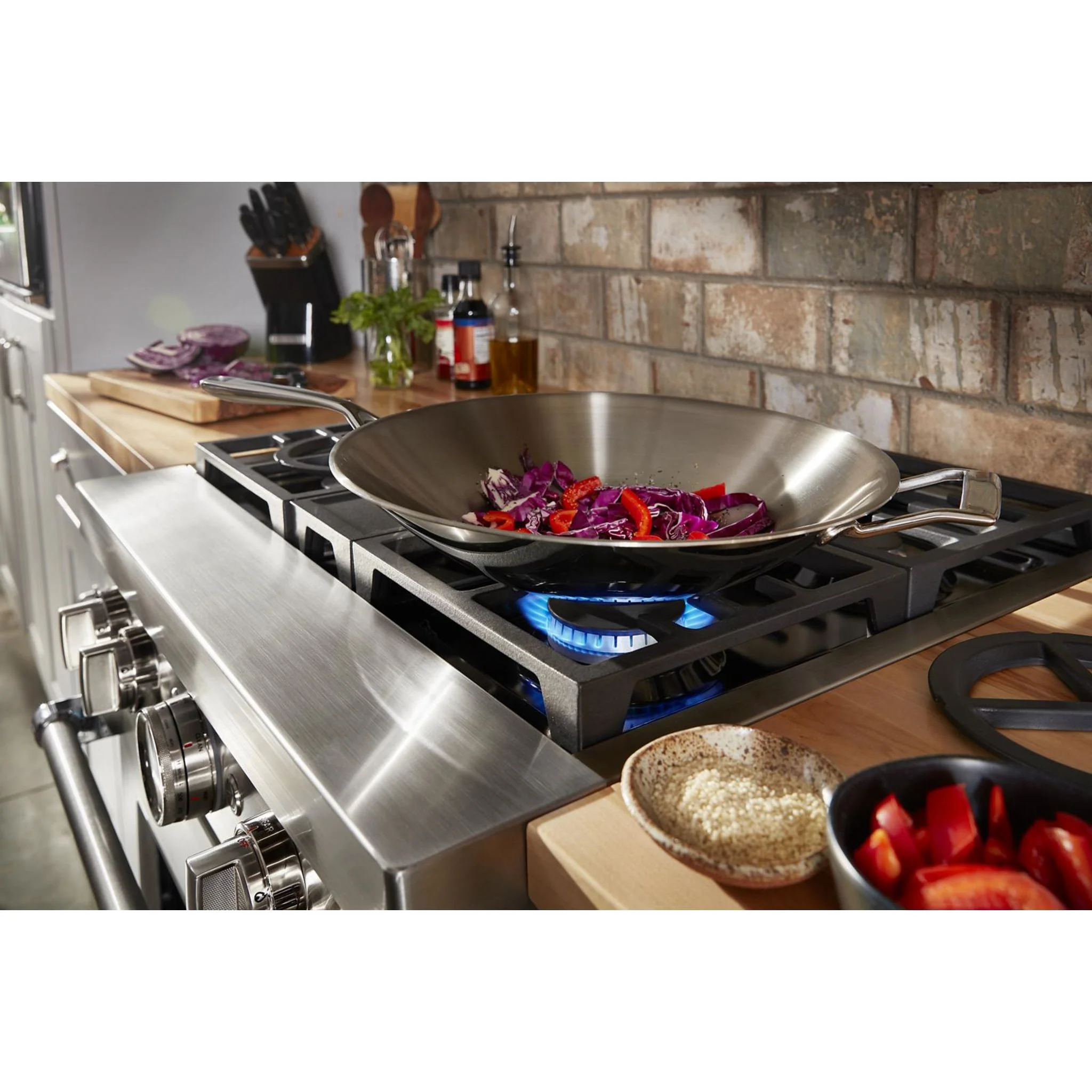 KitchenAid  30'' Smart Commercial-Style Dual Fuel Range with 4 Burners - Stainless Steel (KFDC500JSS) - Image 12